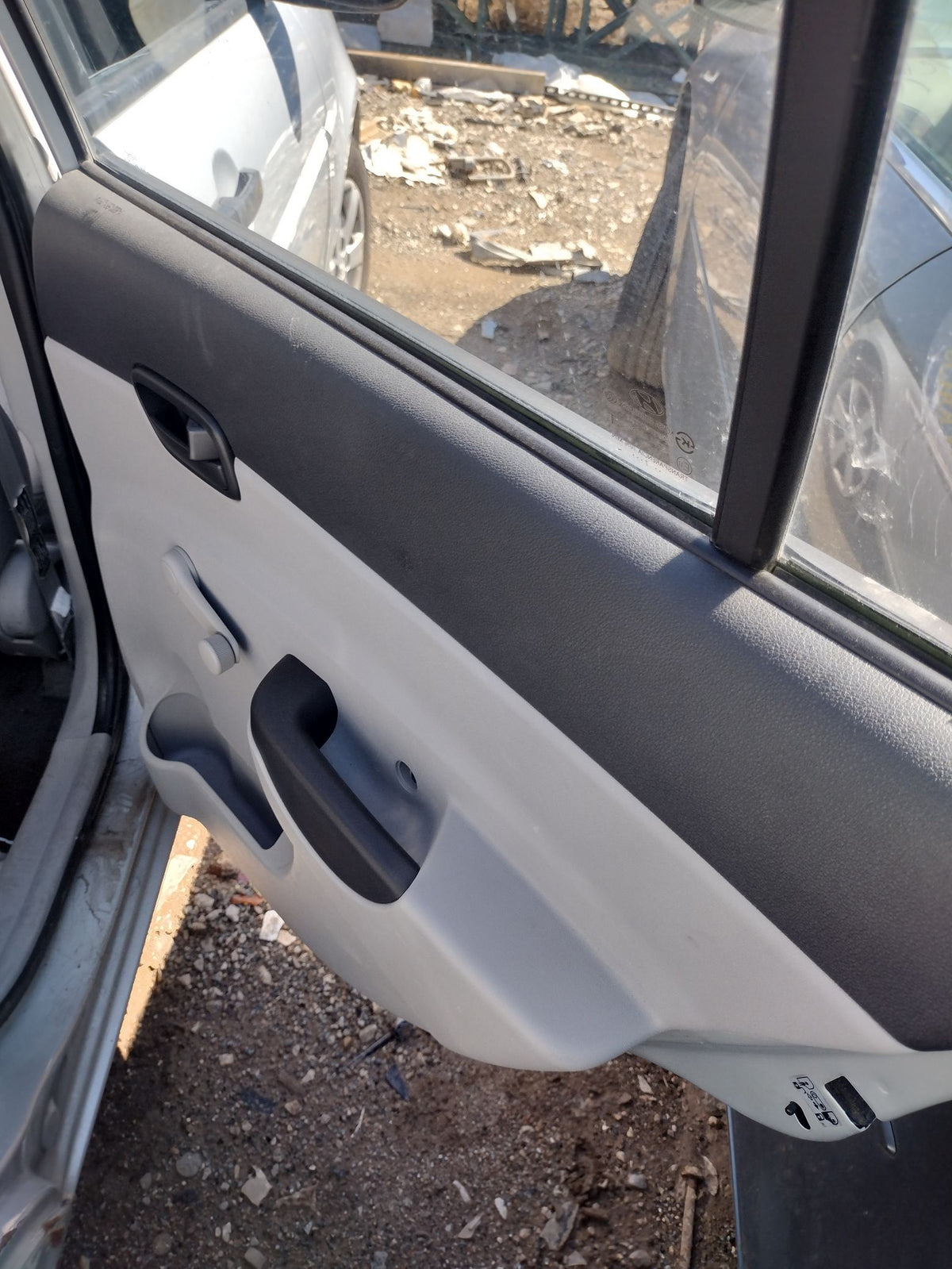 CA_VEHICLE_MEDIA:13203477465:3294329073
