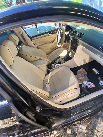 CA_VEHICLE_MEDIA:13203491420:3294047184