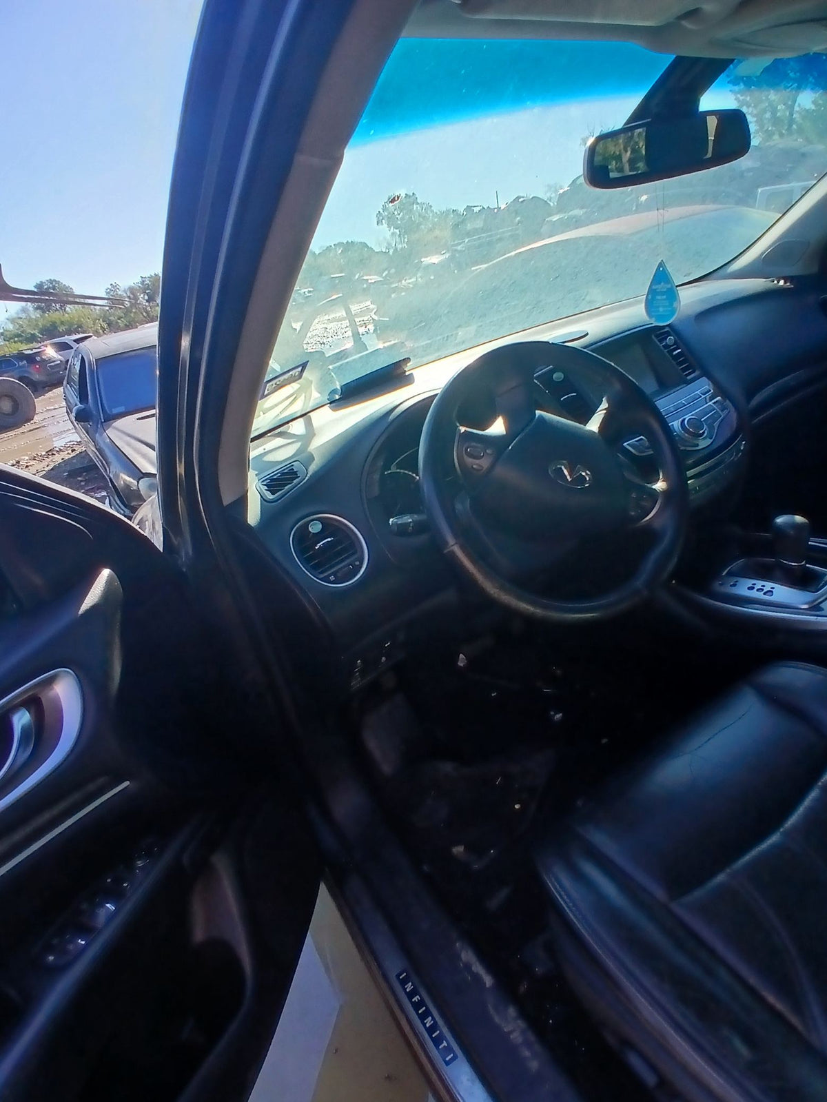 CA_VEHICLE_MEDIA:13203491421:3293796041