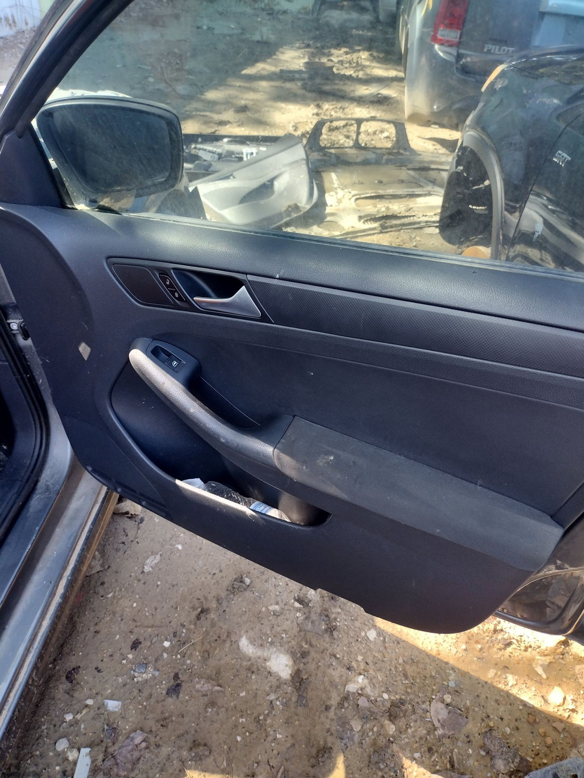 CA_VEHICLE_MEDIA:13203496375:3295094409