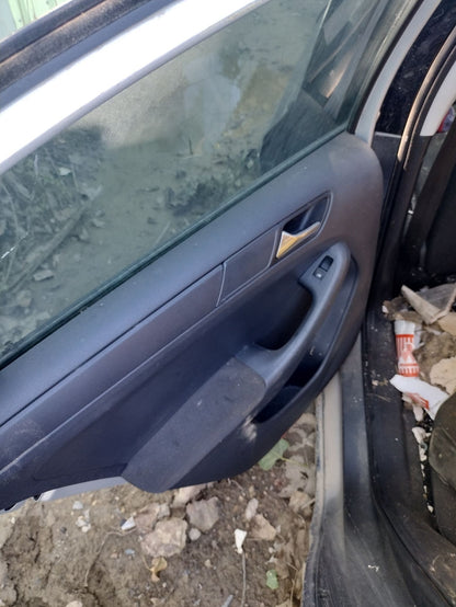 CA_VEHICLE_MEDIA:13203496375:3295096959
