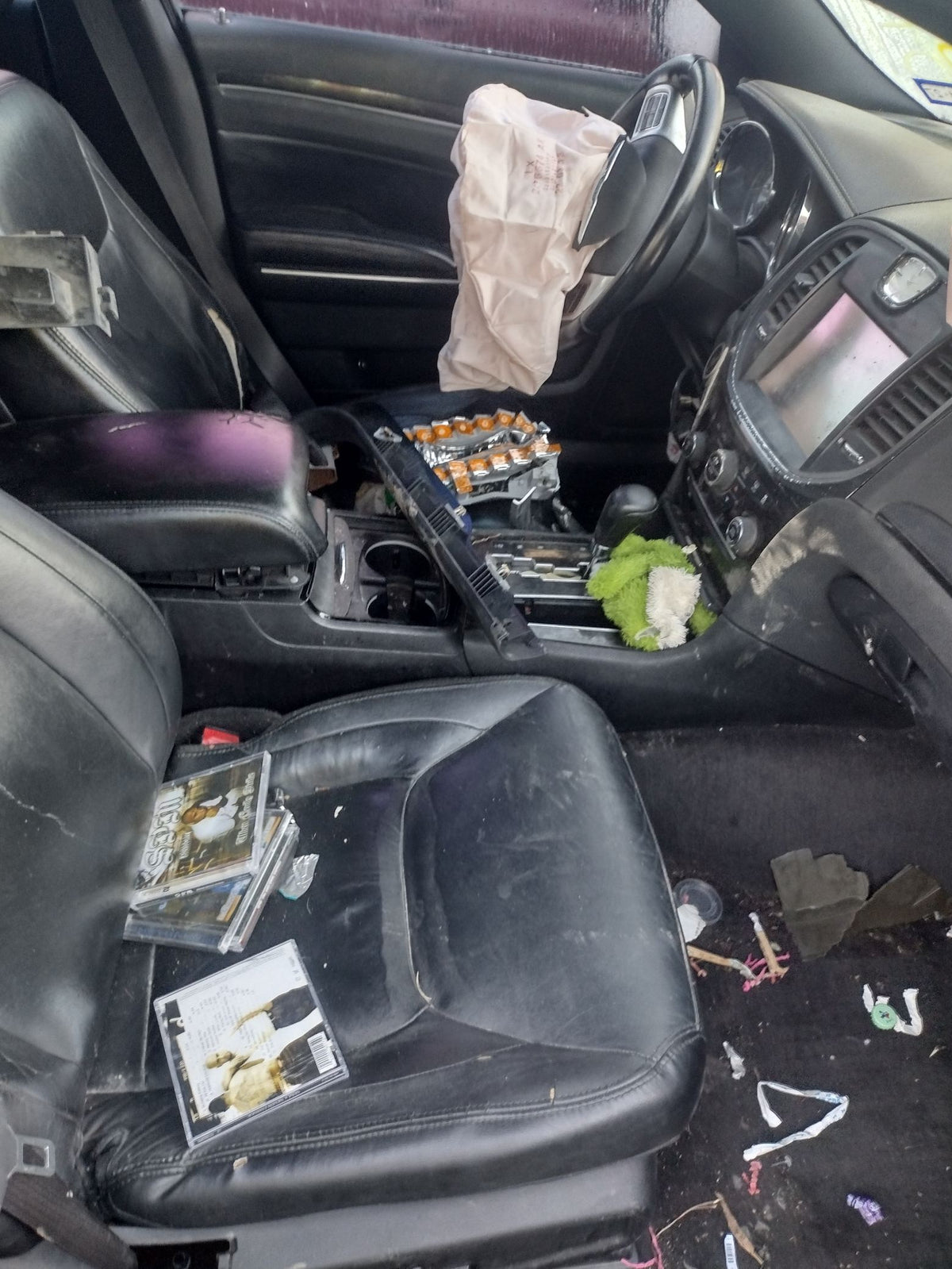 CA_VEHICLE_MEDIA:13203496379:3296601334