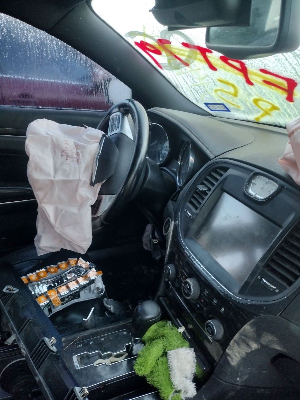 CA_VEHICLE_MEDIA:13203496379:3296601368