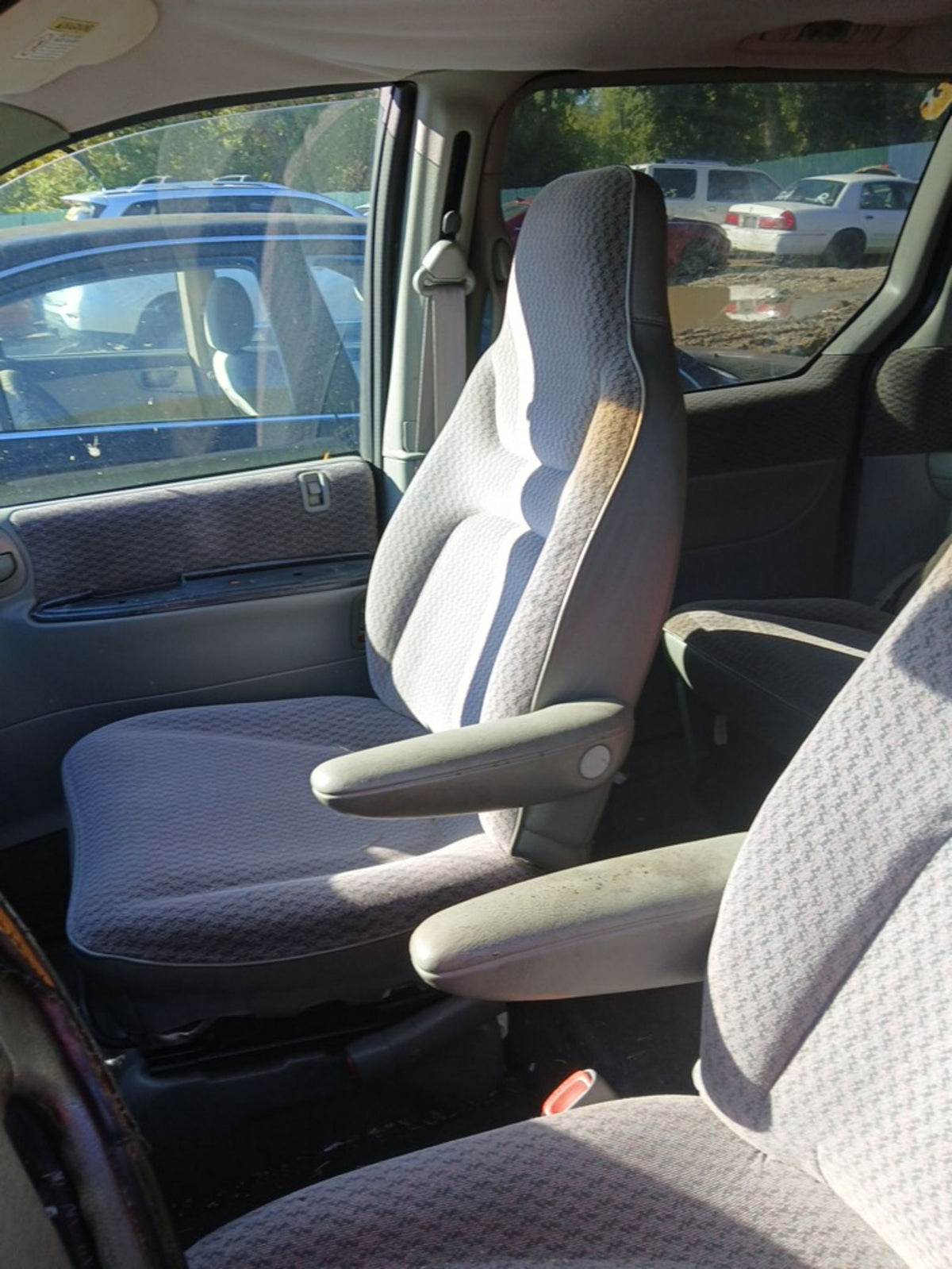 CA_VEHICLE_MEDIA:13203515095:3293814582