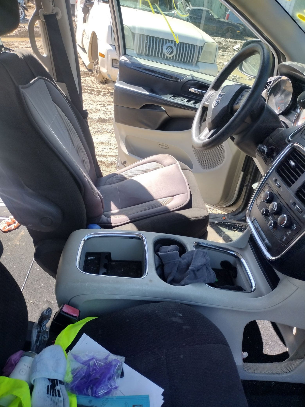 CA_VEHICLE_MEDIA:13203515097:3294259651
