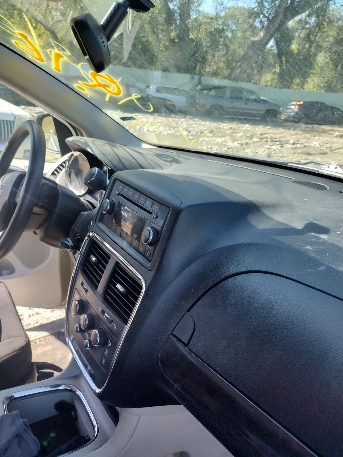 CA_VEHICLE_MEDIA:13203515097:3294259948