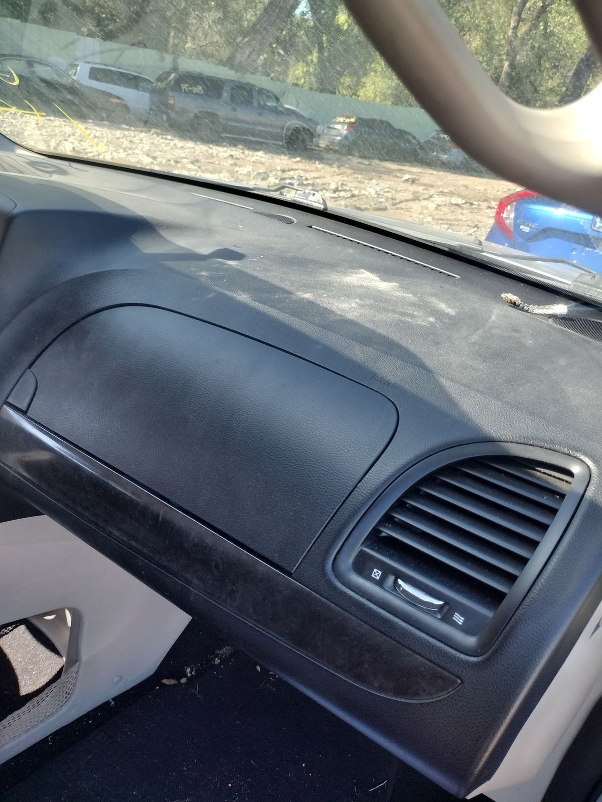 CA_VEHICLE_MEDIA:13203515097:3294260732