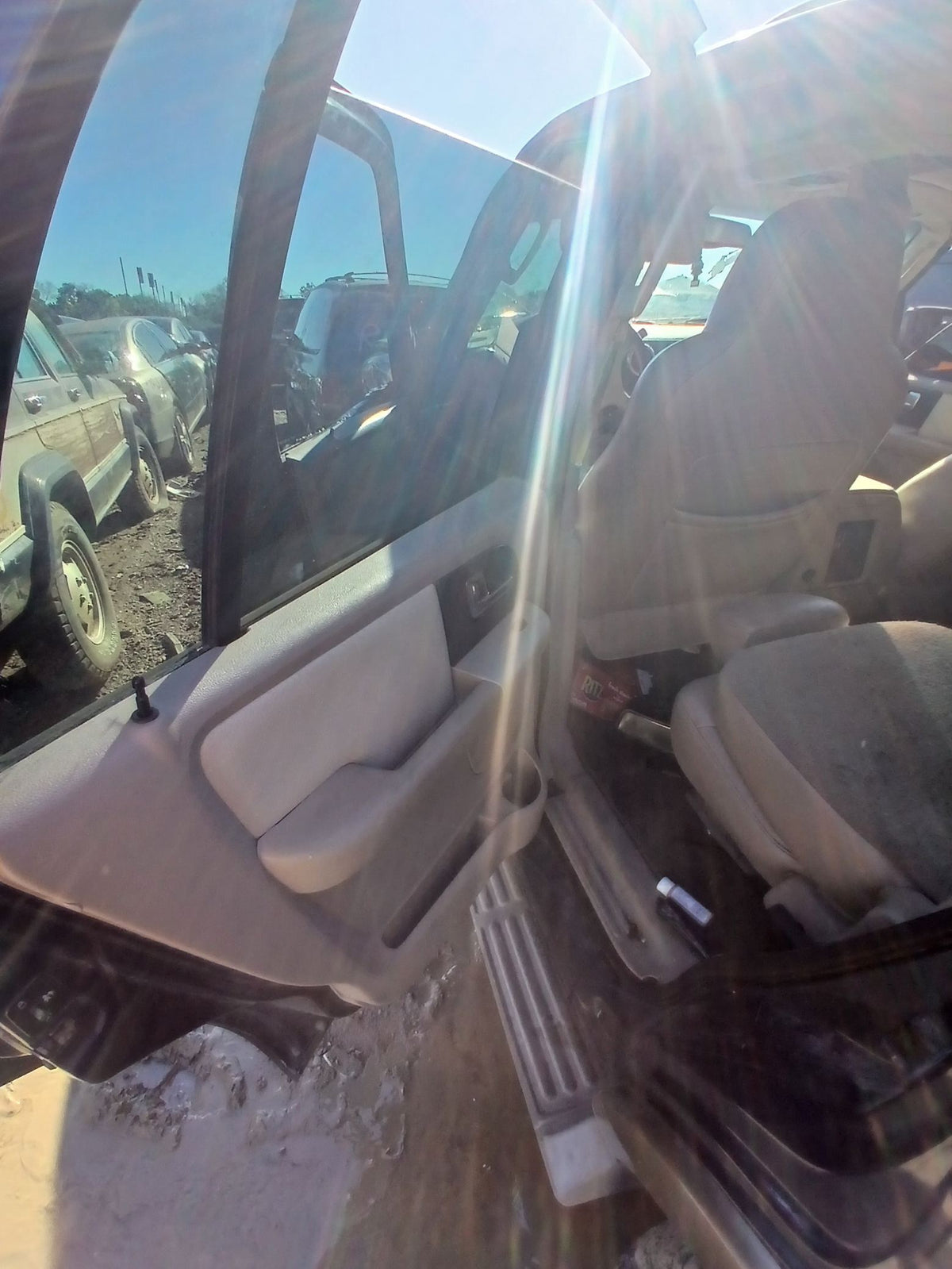 CA_VEHICLE_MEDIA:13203515100:3293832529