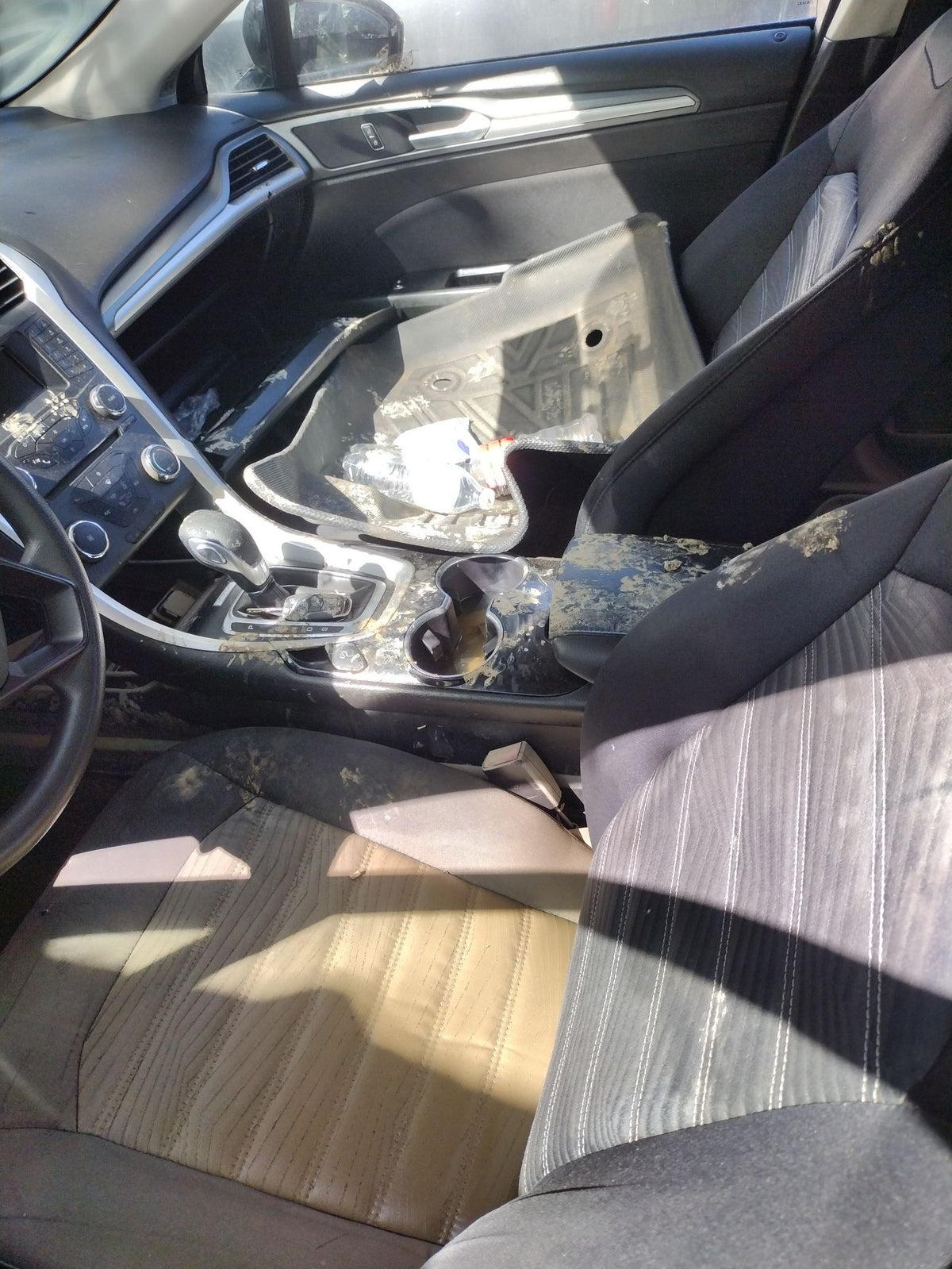 CA_VEHICLE_MEDIA:13203528199:3295128192