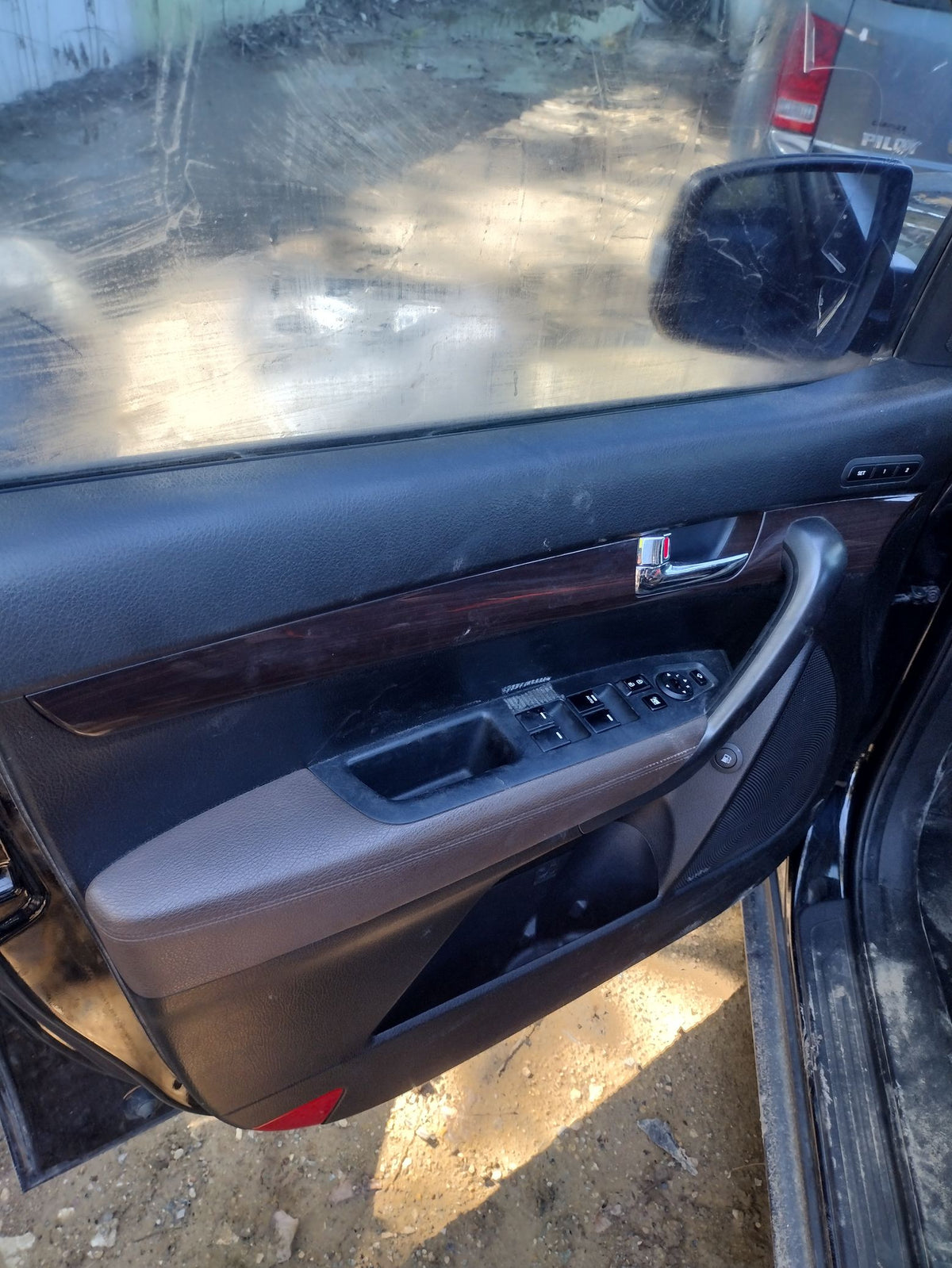 CA_VEHICLE_MEDIA:13203528201:3295073166