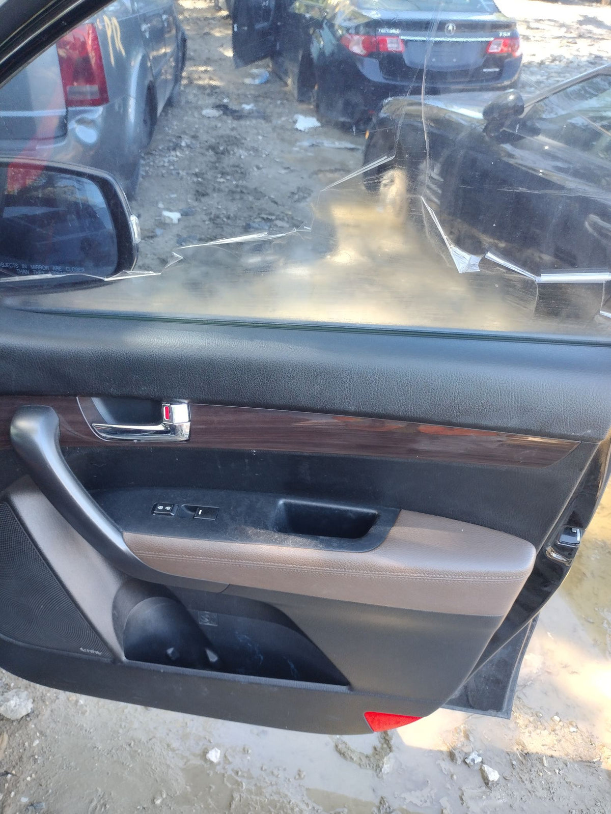 CA_VEHICLE_MEDIA:13203528201:3295074482