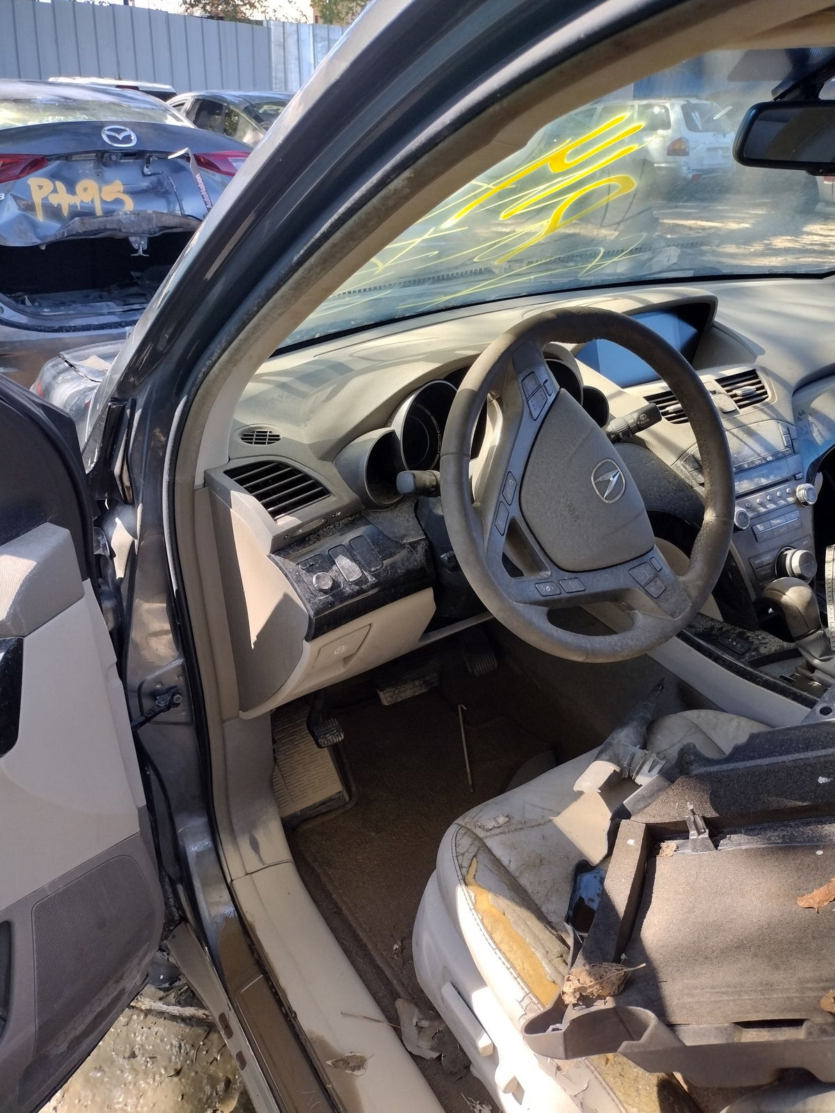 CA_VEHICLE_MEDIA:13203528202:3295167486