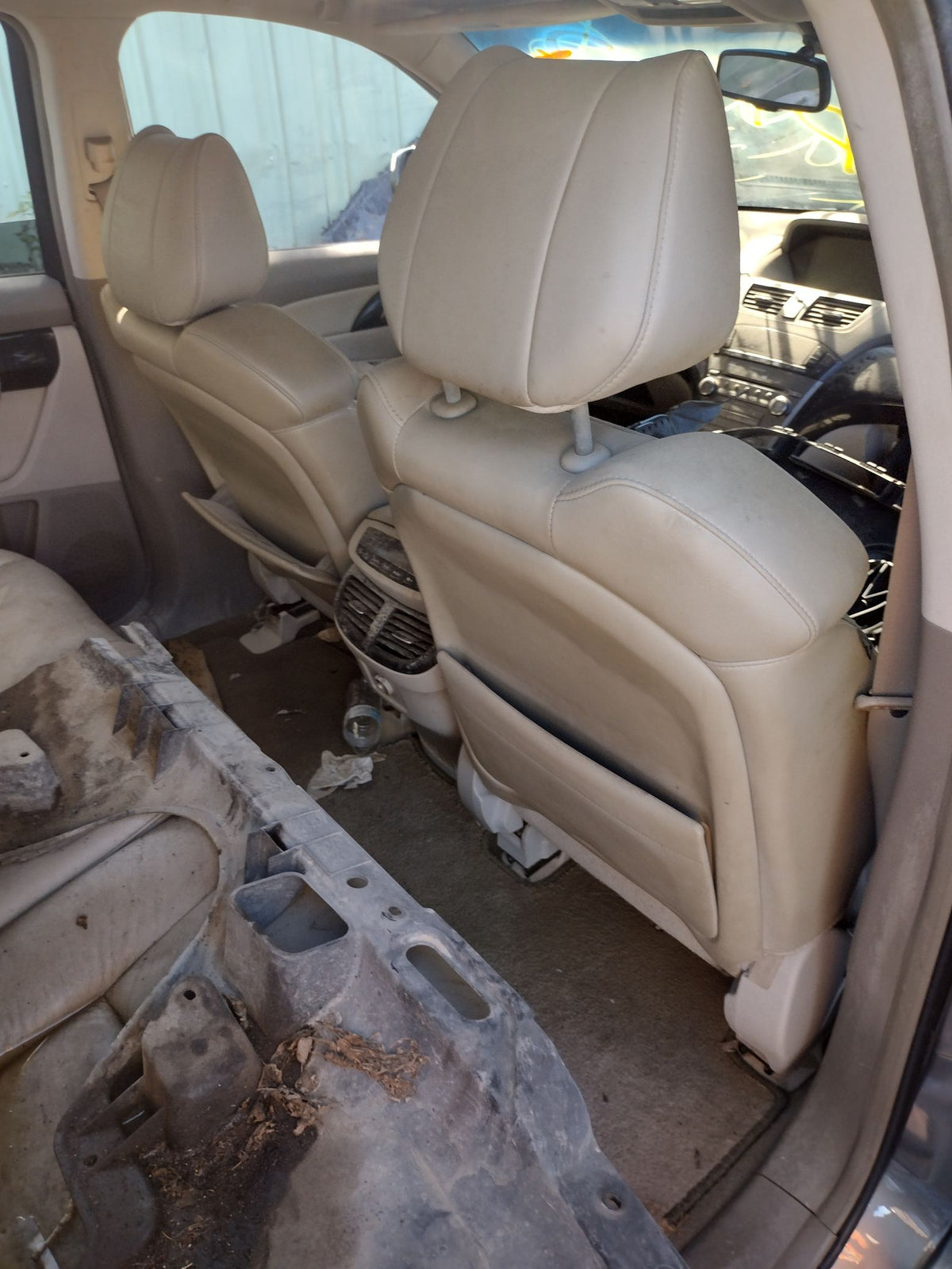 CA_VEHICLE_MEDIA:13203528202:3295168501