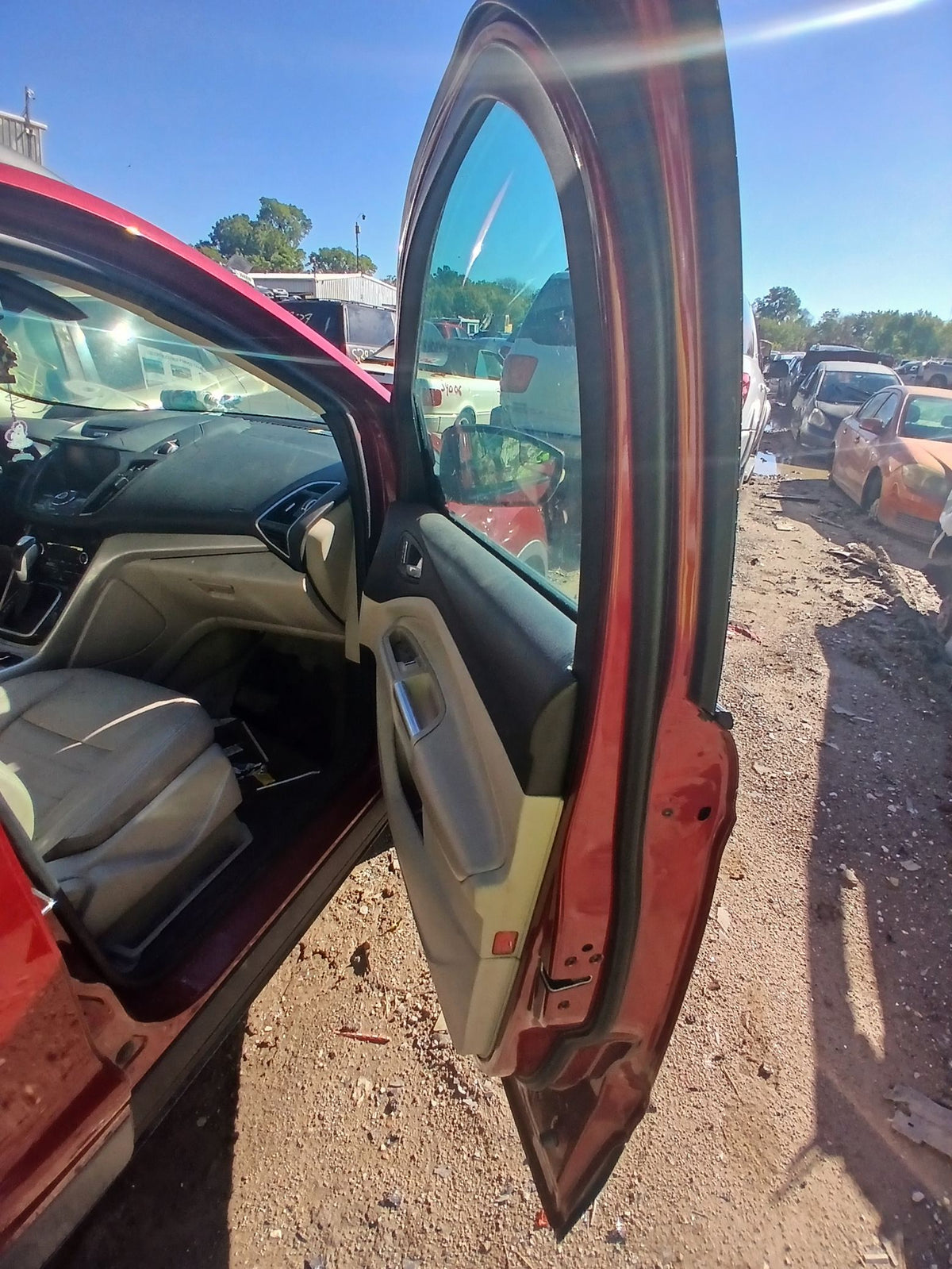 CA_VEHICLE_MEDIA:13203528207:3293917897