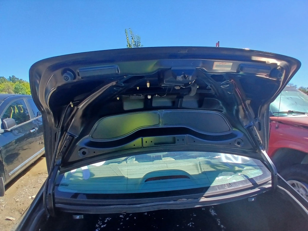 CA_VEHICLE_MEDIA:13203528208:3294728253