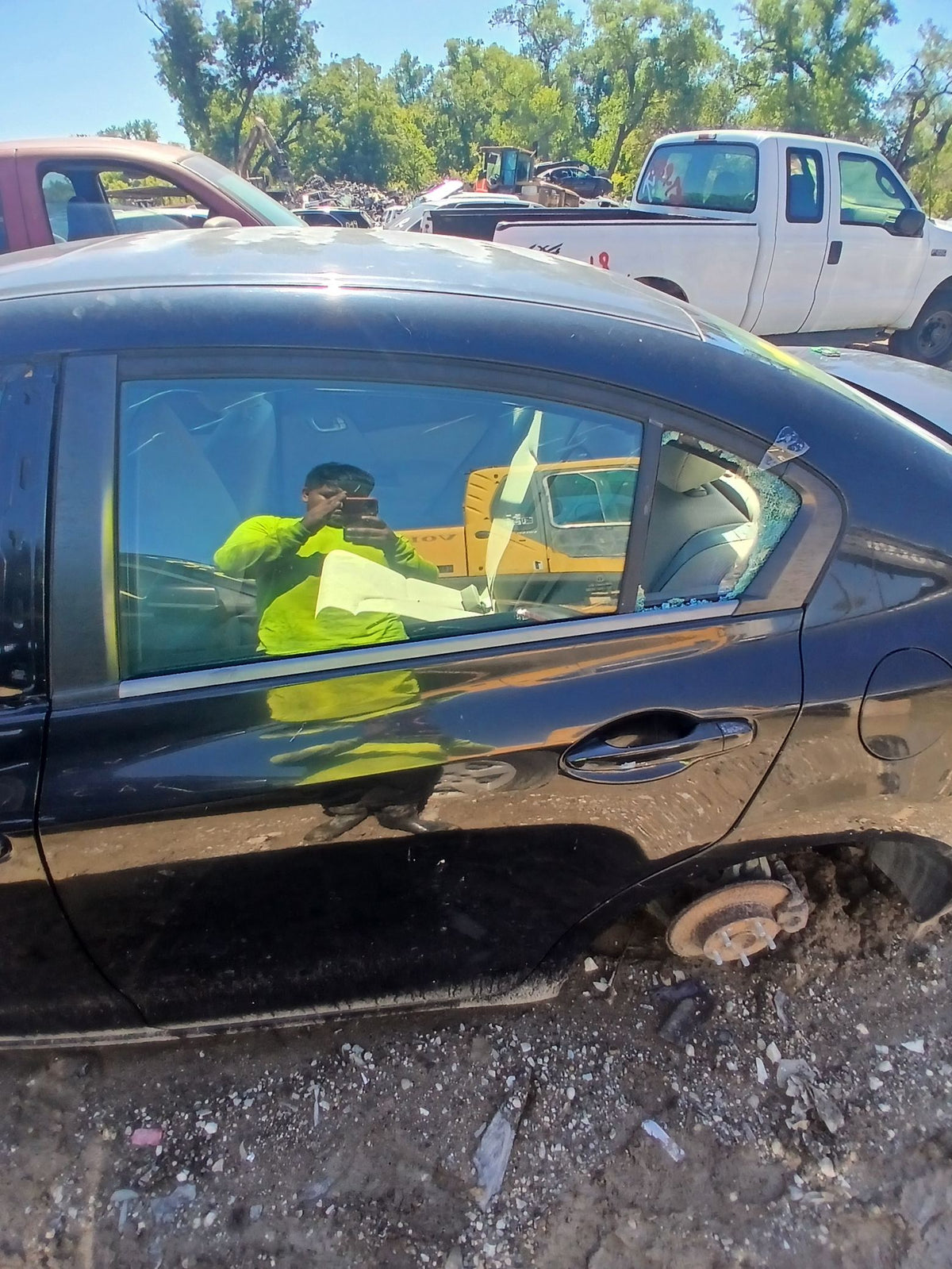 CA_VEHICLE_MEDIA:13203528208:3294728394