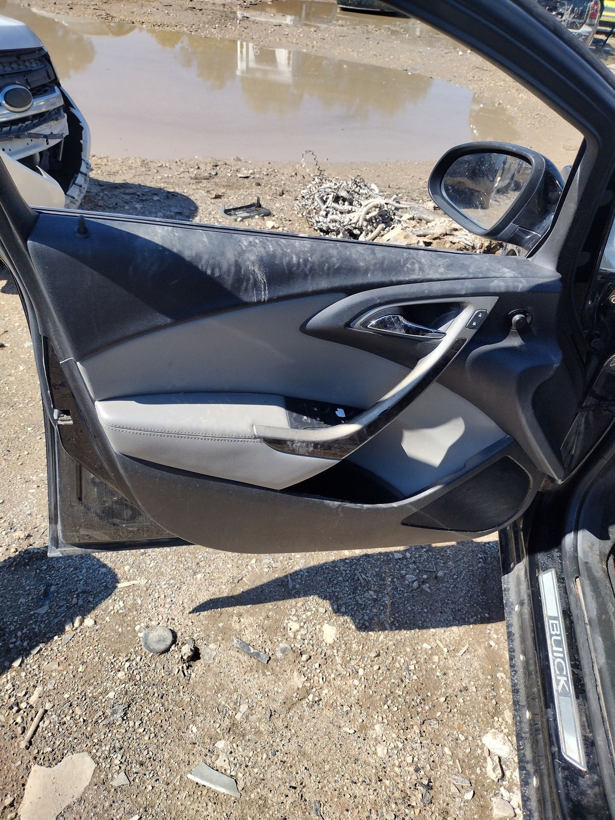 CA_VEHICLE_MEDIA:13203528228:3294375084