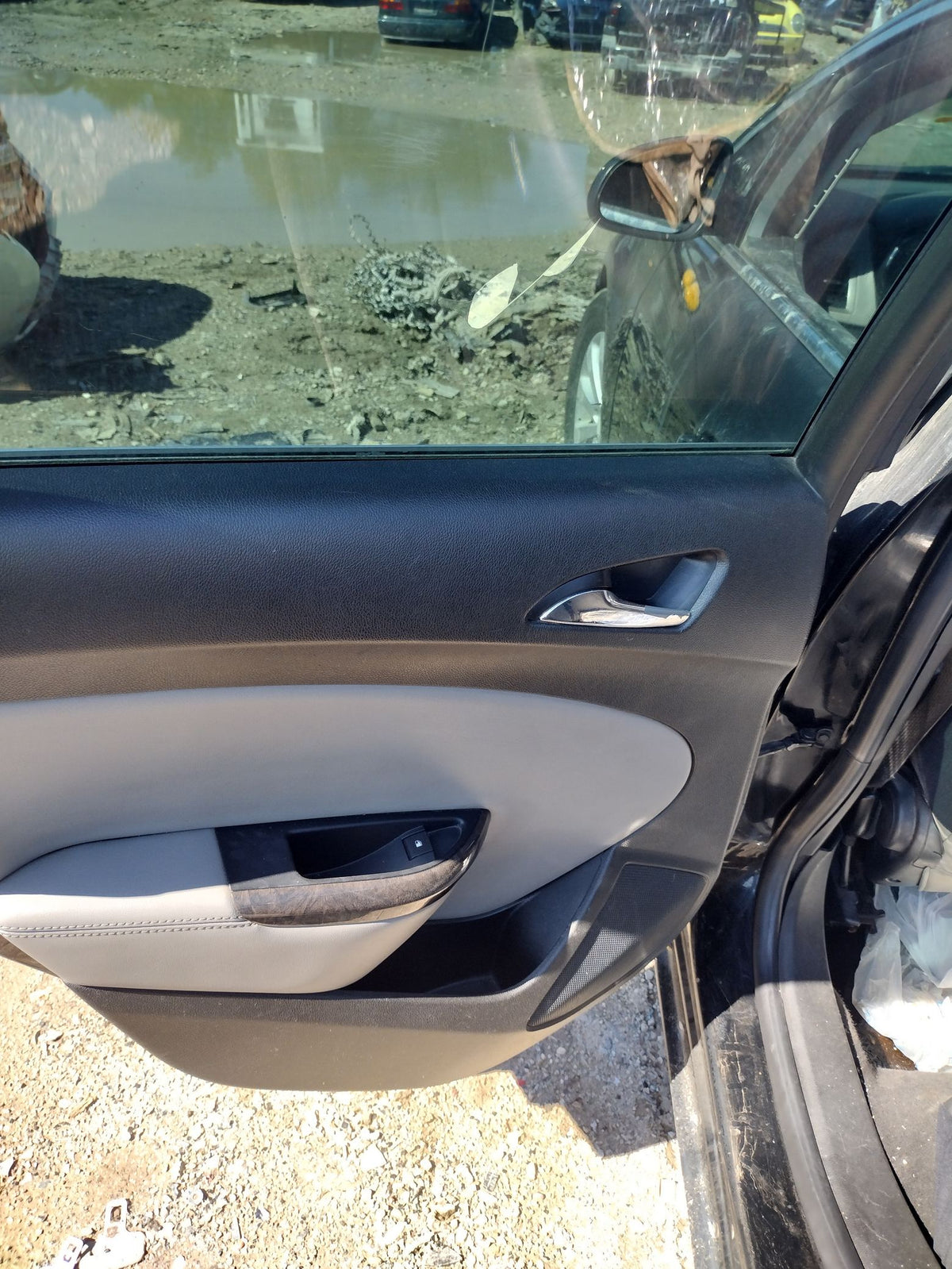 CA_VEHICLE_MEDIA:13203528228:3294375162