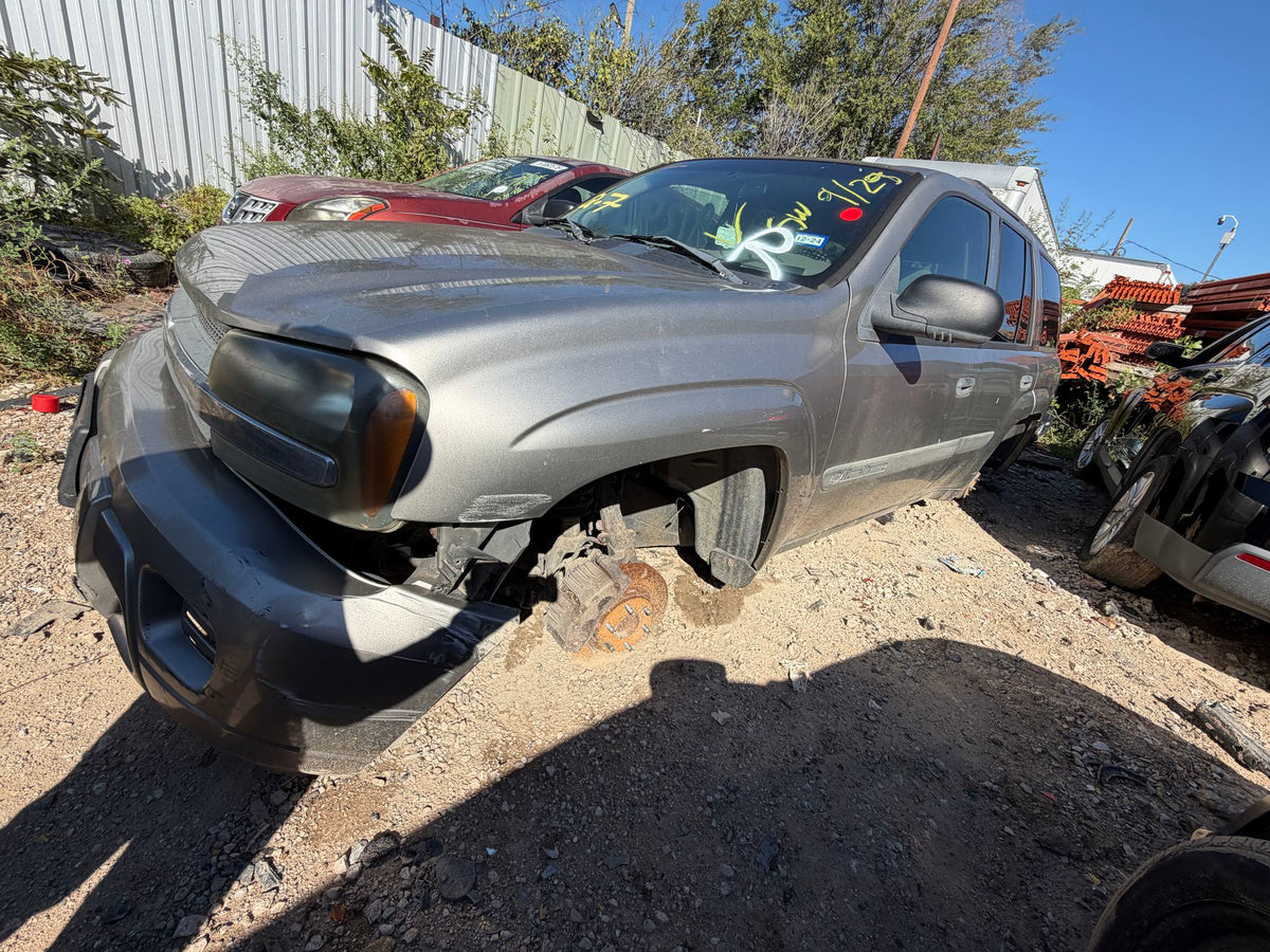 CA_VEHICLE_MEDIA:13203528233:3300973093