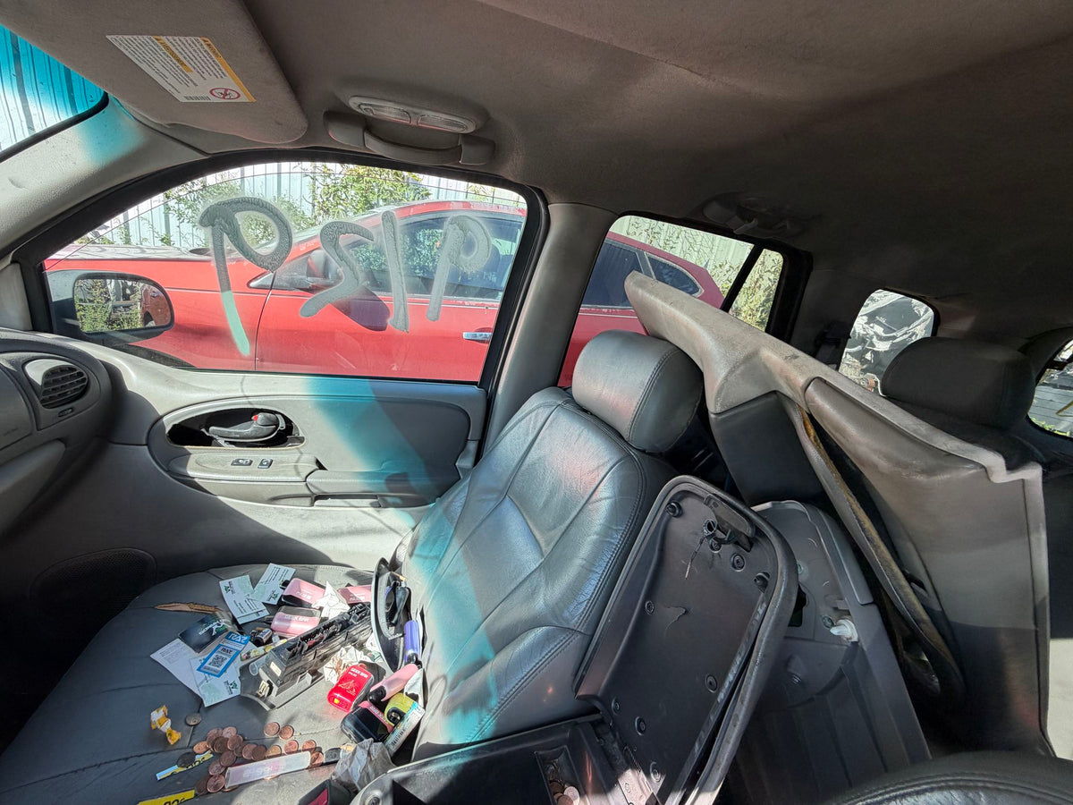 CA_VEHICLE_MEDIA:13203528233:3300973501