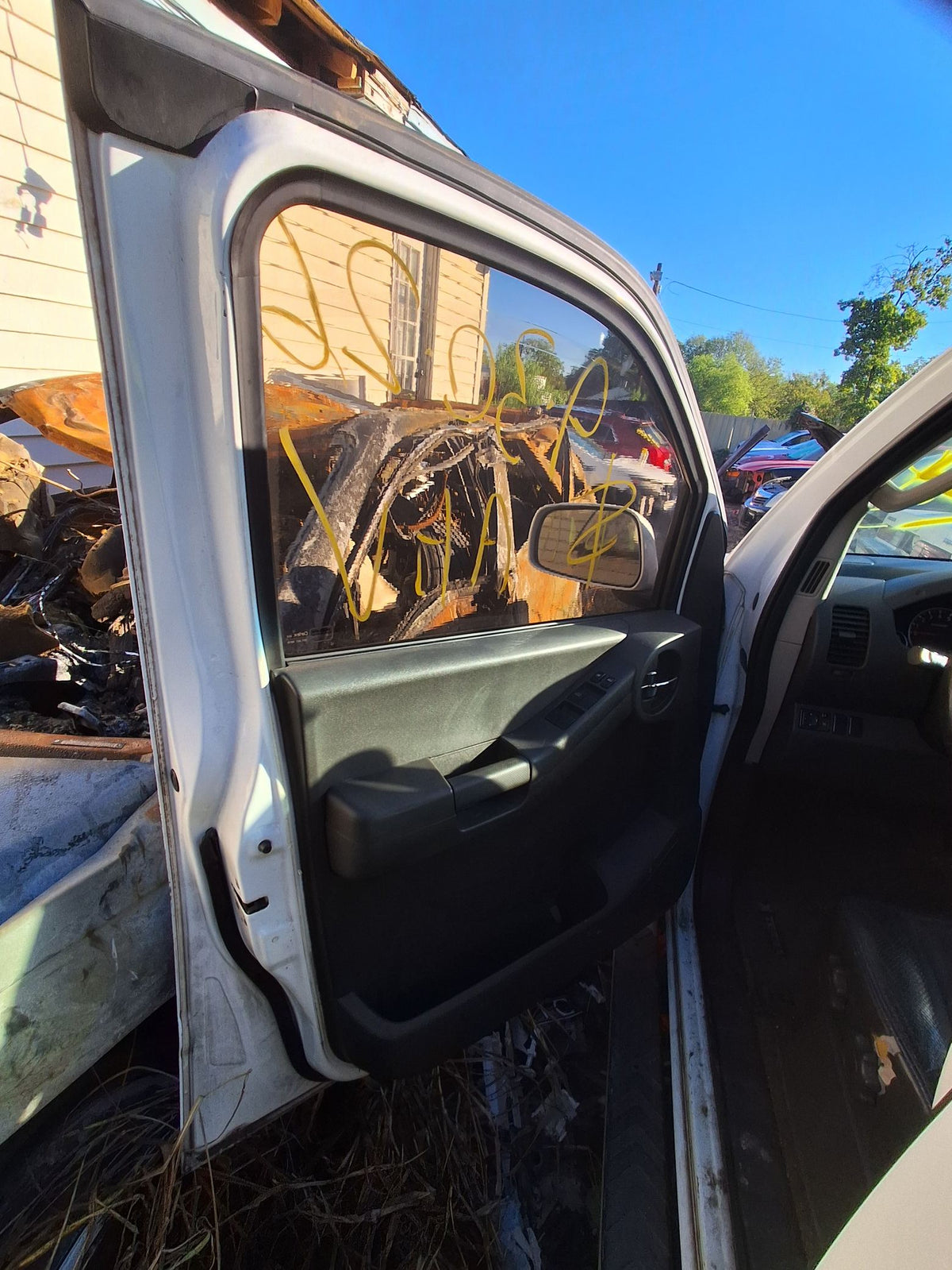 CA_VEHICLE_MEDIA:13203578698:3293860401