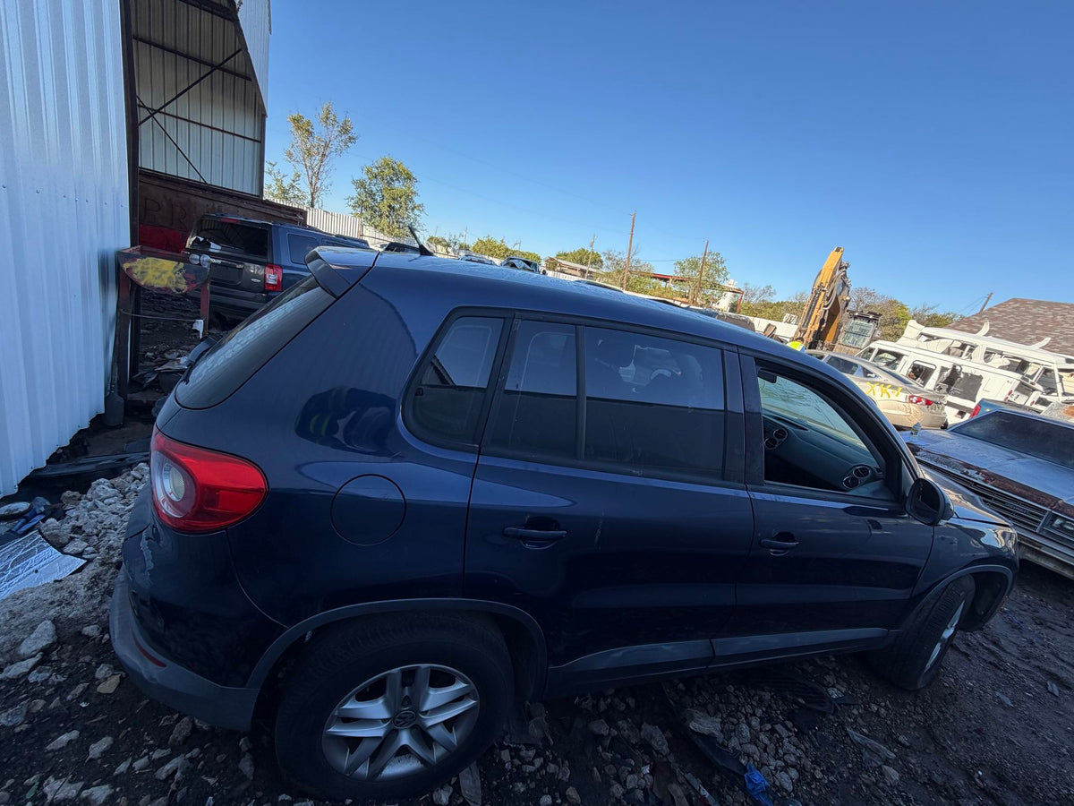 CA_VEHICLE_MEDIA:13203578702:3293616076