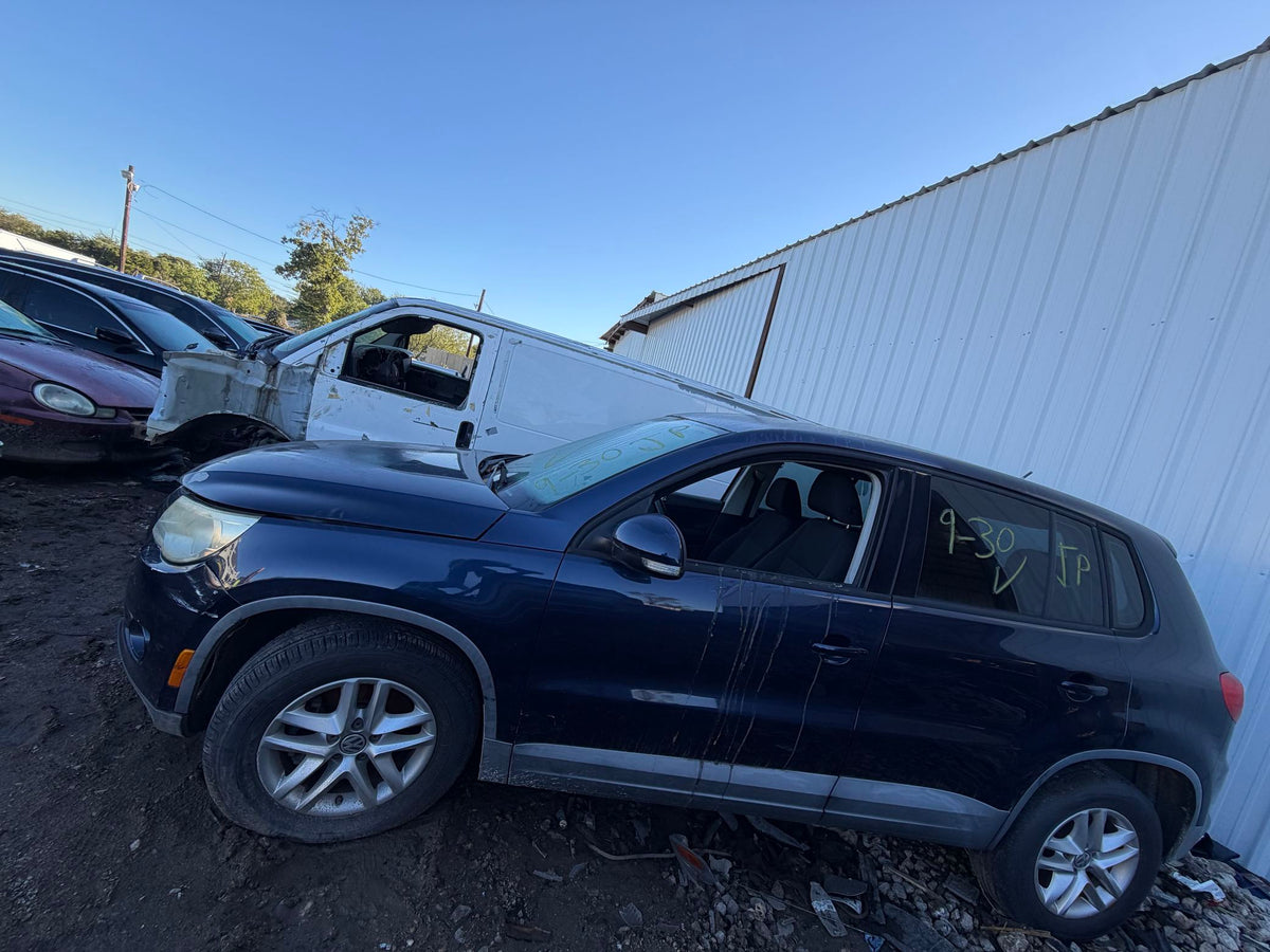 CA_VEHICLE_MEDIA:13203578702:3293616172