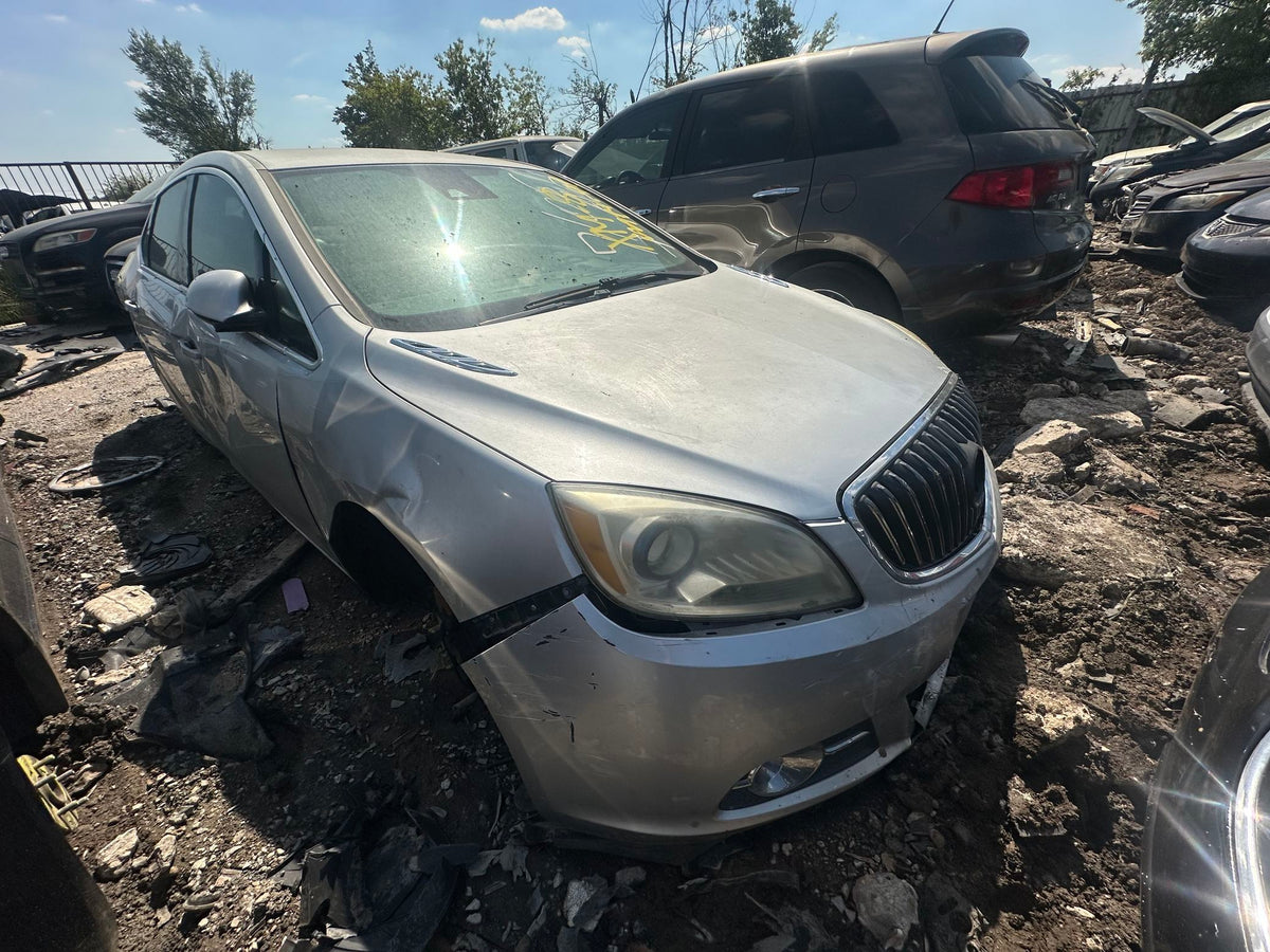 CA_VEHICLE_MEDIA:13203583221:3305481905