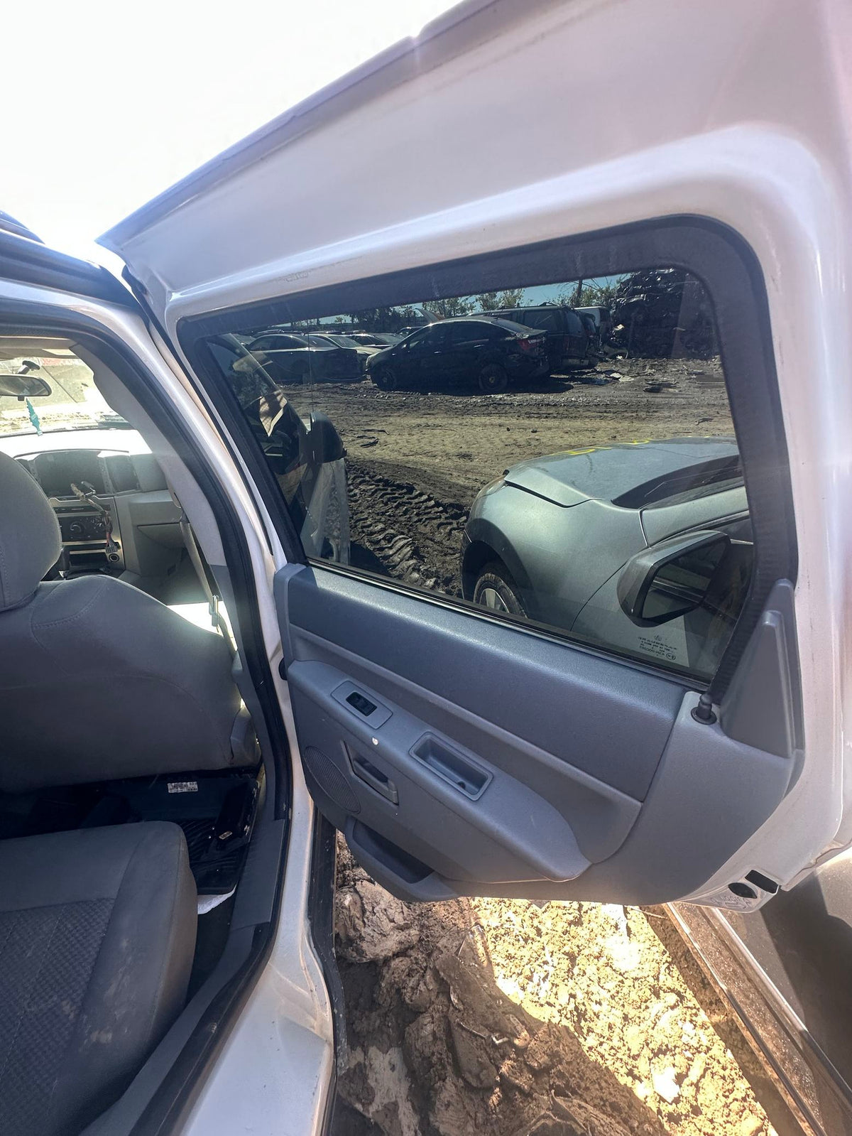 CA_VEHICLE_MEDIA:13203596192:3294536329