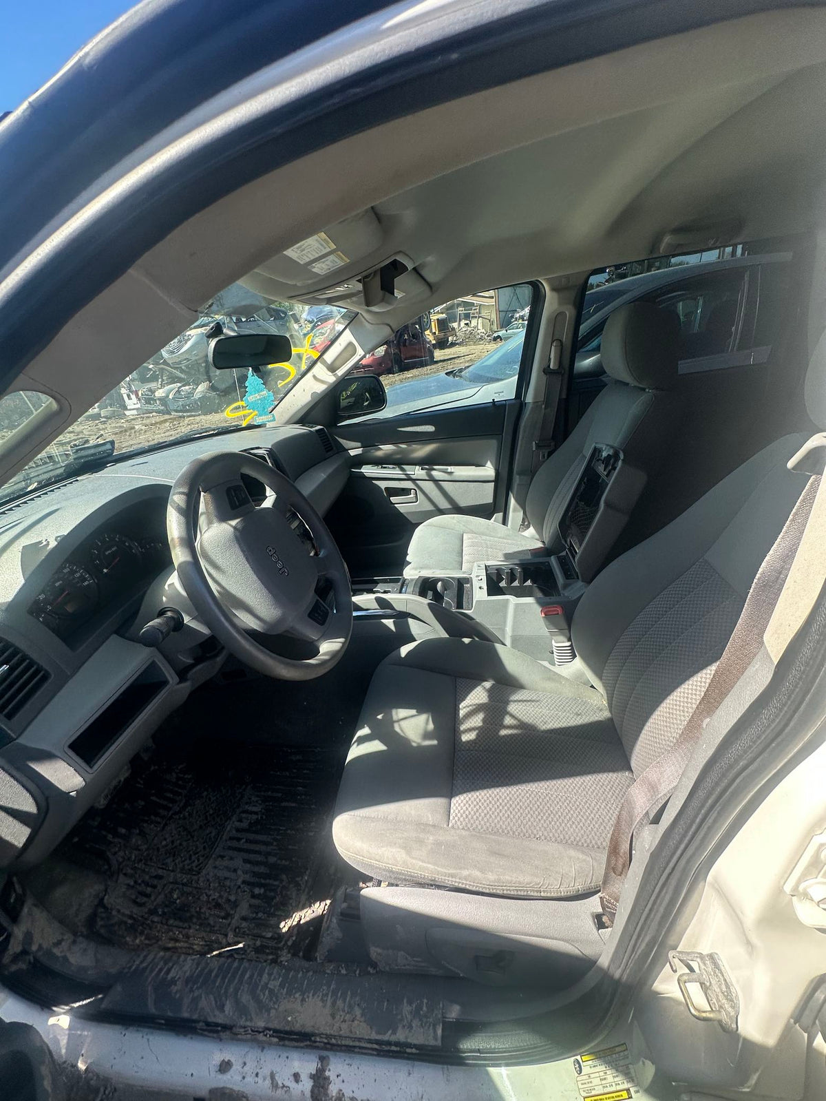 CA_VEHICLE_MEDIA:13203596192:3294536406