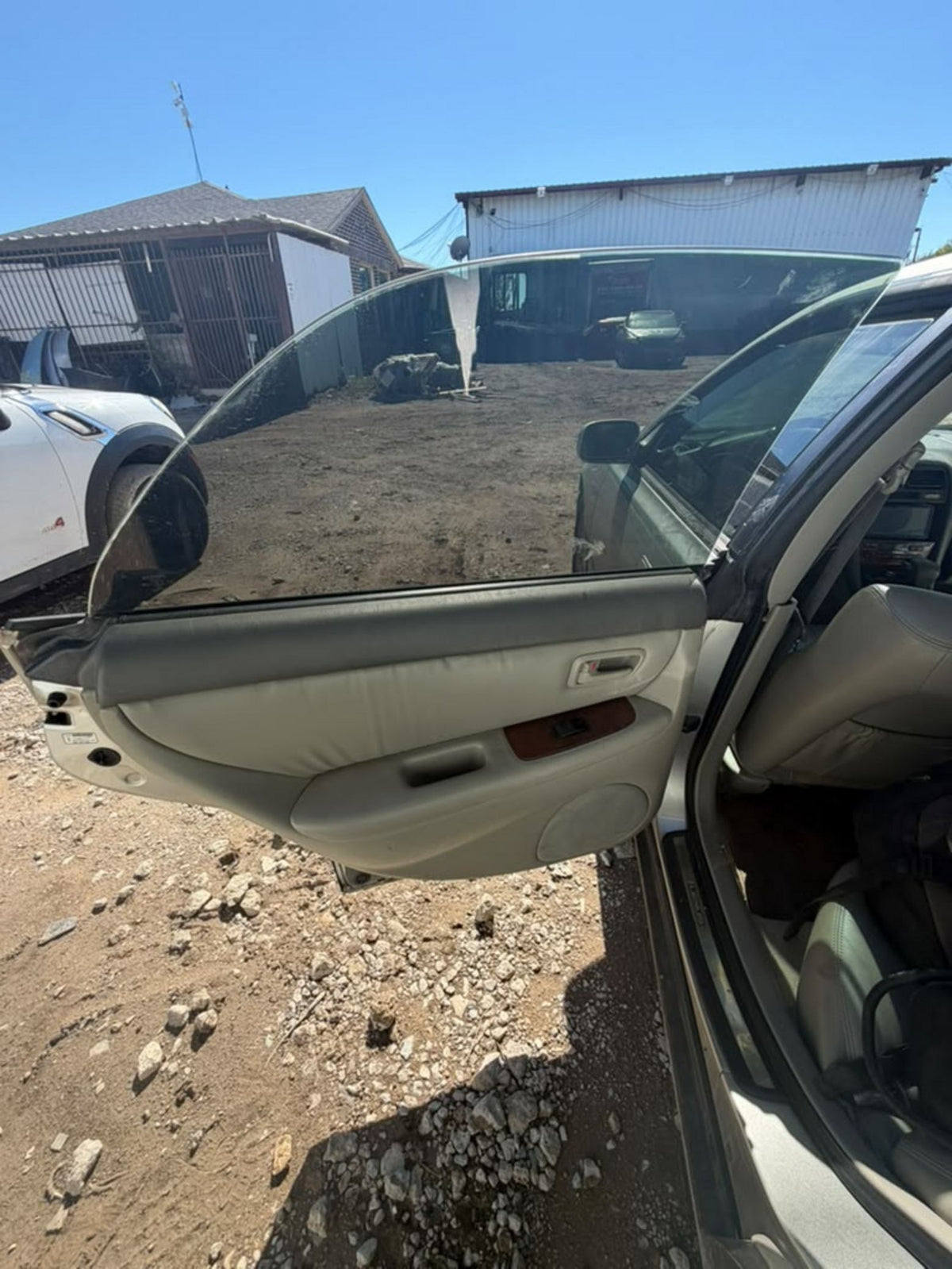 CA_VEHICLE_MEDIA:13203596194:3300852560
