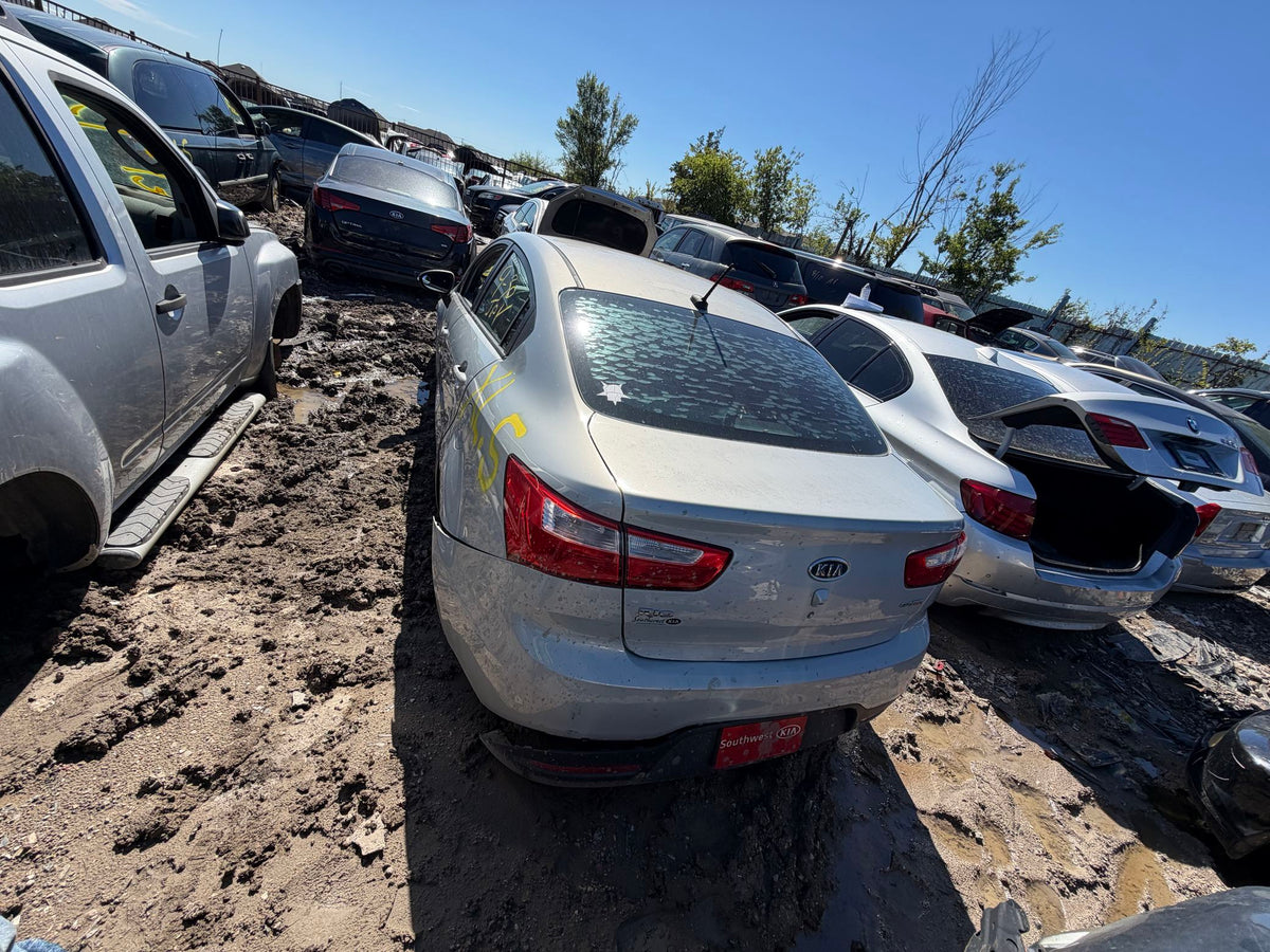 CA_VEHICLE_MEDIA:13203596195:3294573161