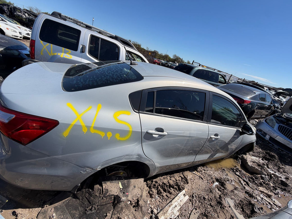 CA_VEHICLE_MEDIA:13203596195:3294573230