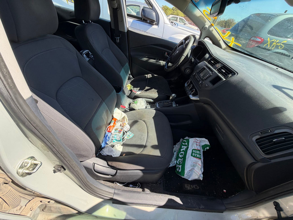 CA_VEHICLE_MEDIA:13203596195:3294573319