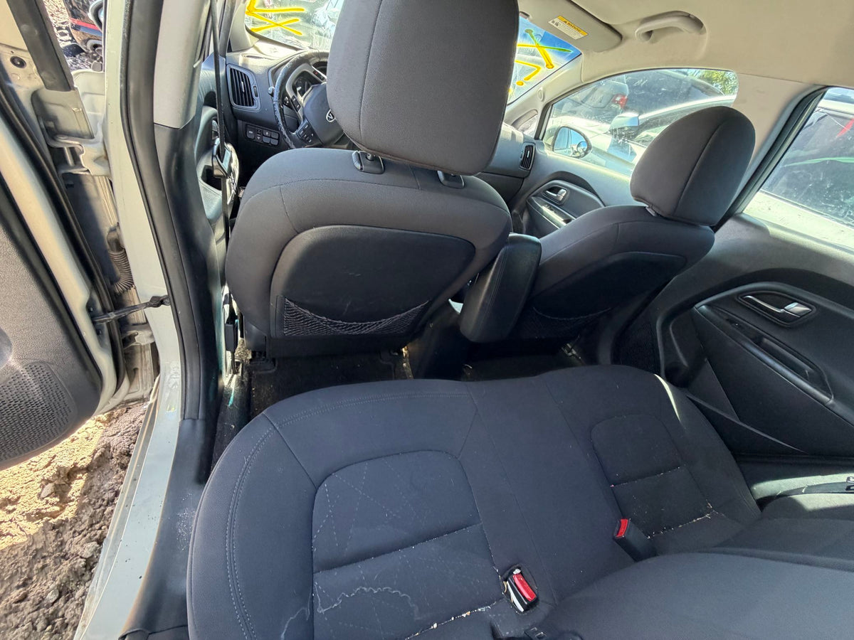 CA_VEHICLE_MEDIA:13203596195:3294573357