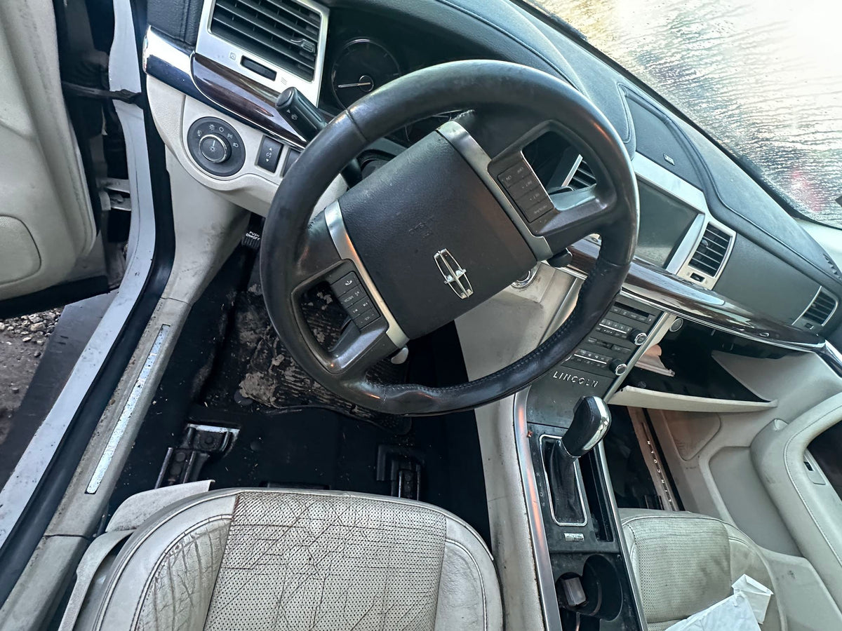 CA_VEHICLE_MEDIA:13203596198:3294362424