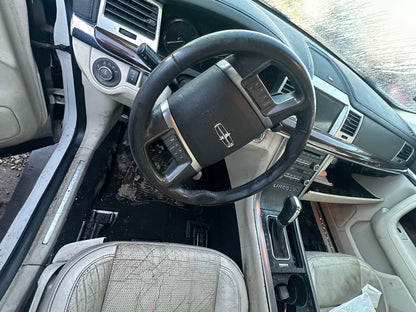 CA_VEHICLE_MEDIA:13203596198:3294362424