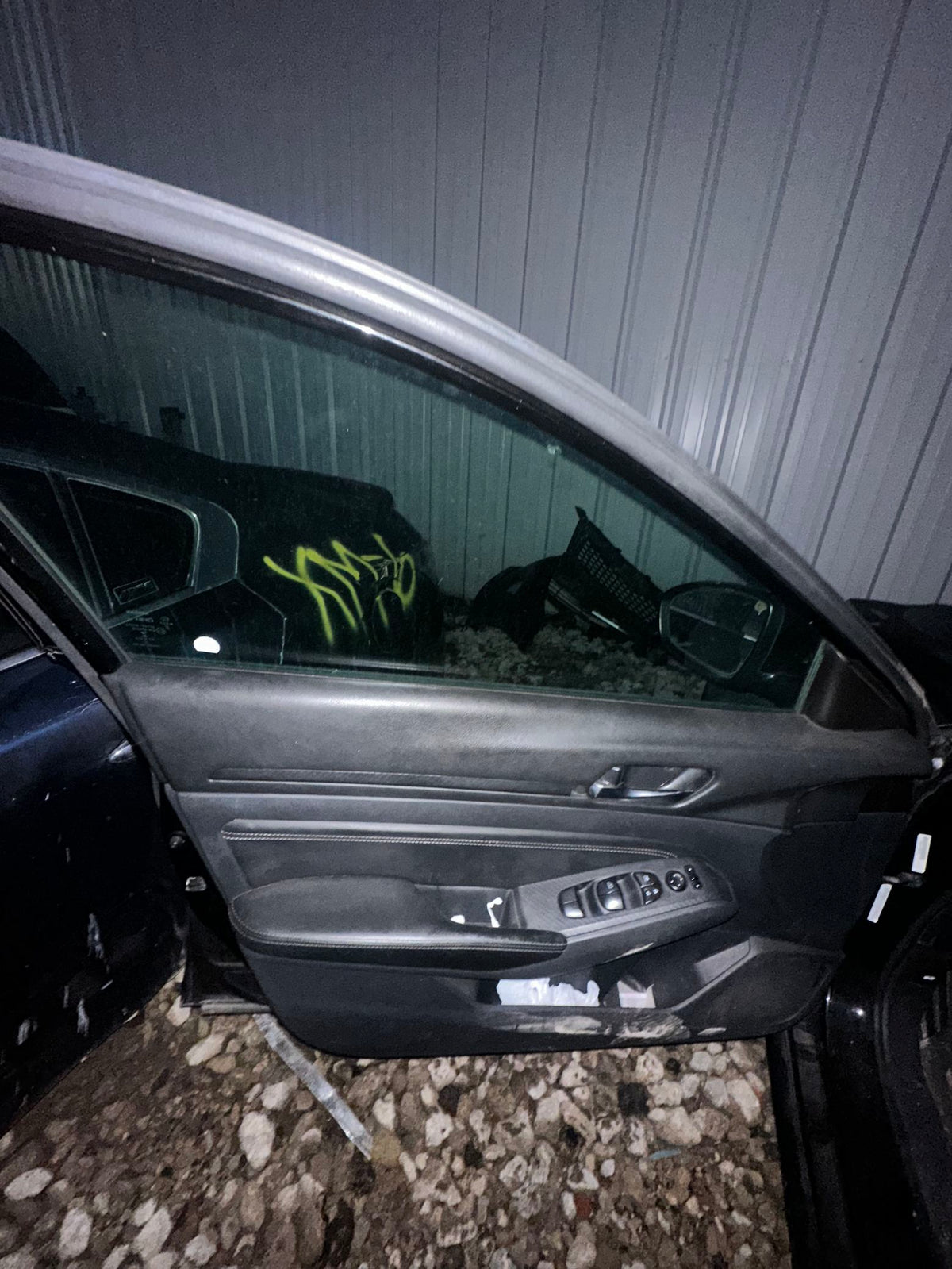 CA_VEHICLE_MEDIA:13203596200:3293926382