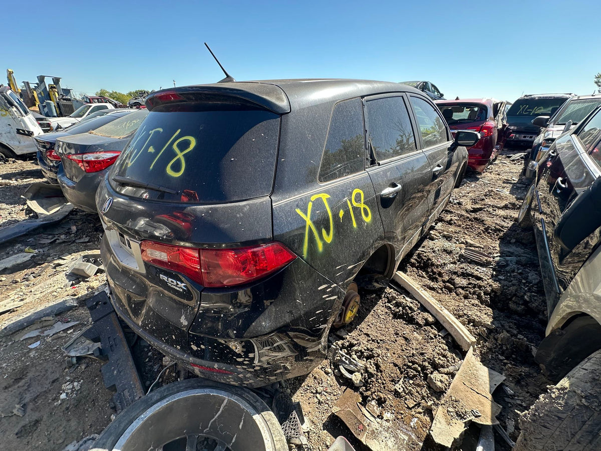 CA_VEHICLE_MEDIA:13203598398:3301577773
