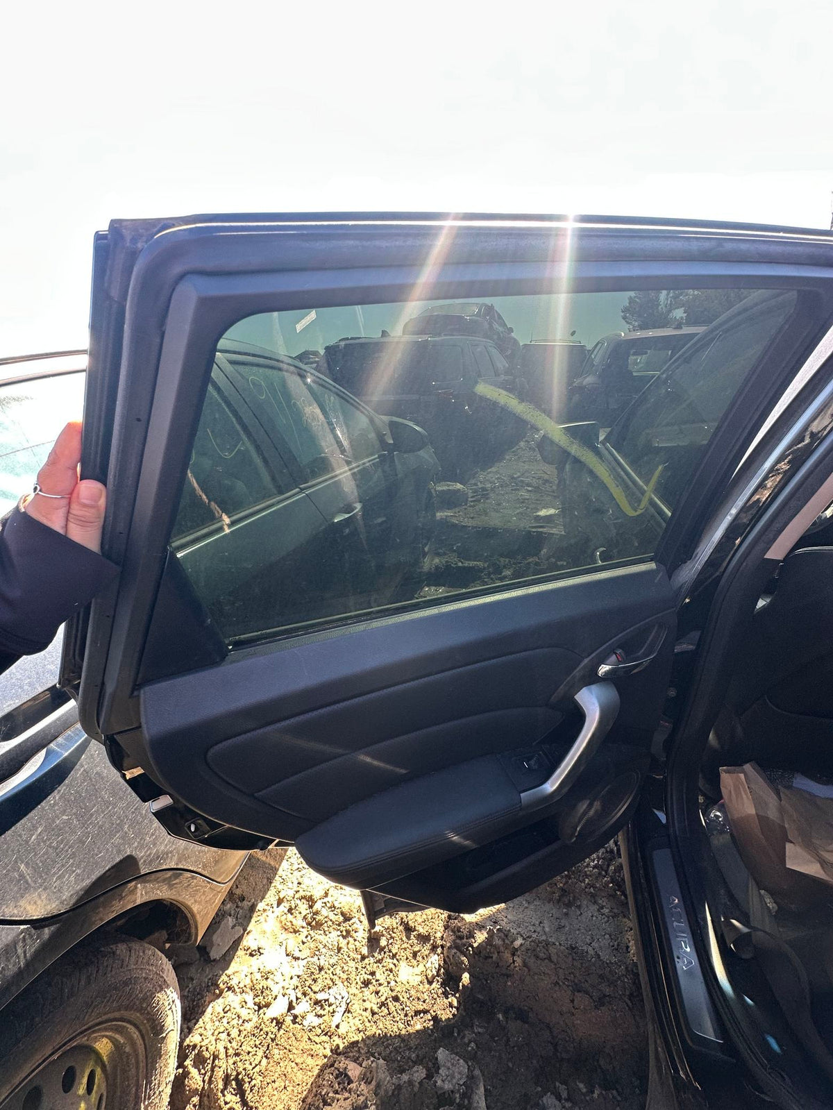 CA_VEHICLE_MEDIA:13203598398:3301577782