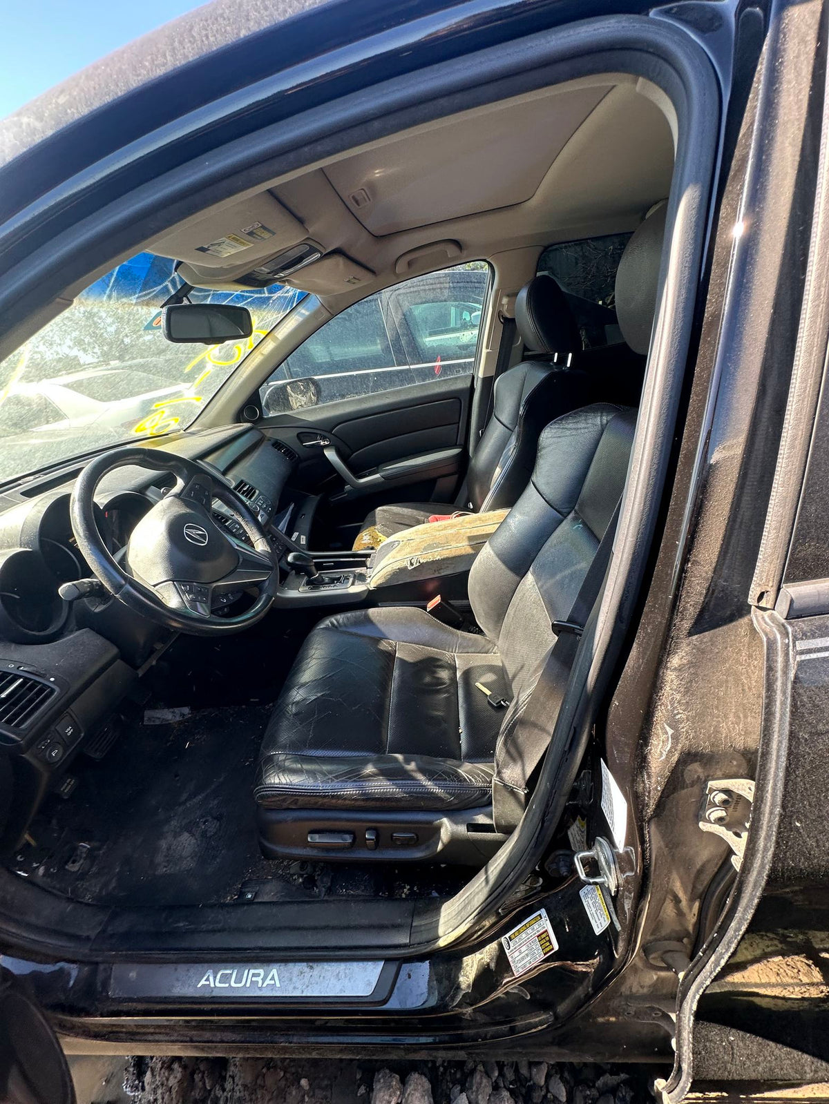 CA_VEHICLE_MEDIA:13203598398:3301577837