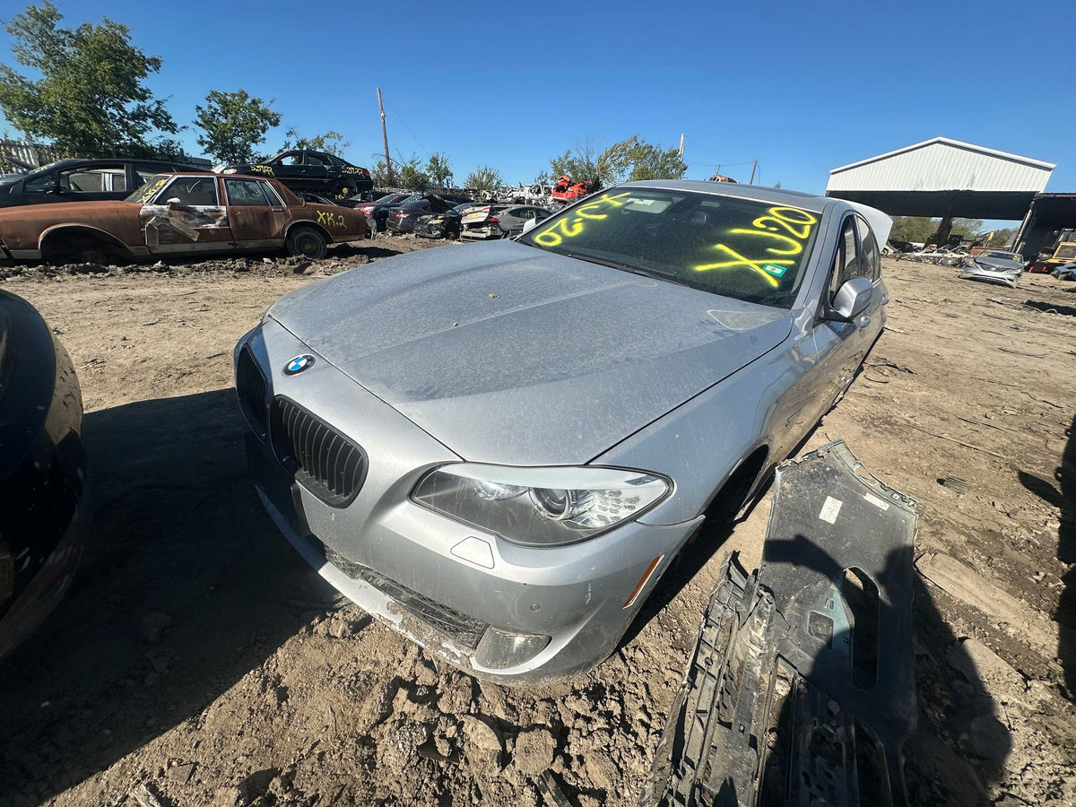 CA_VEHICLE_MEDIA:13203598400:3301636387