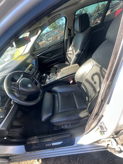 CA_VEHICLE_MEDIA:13203598400:3301640357