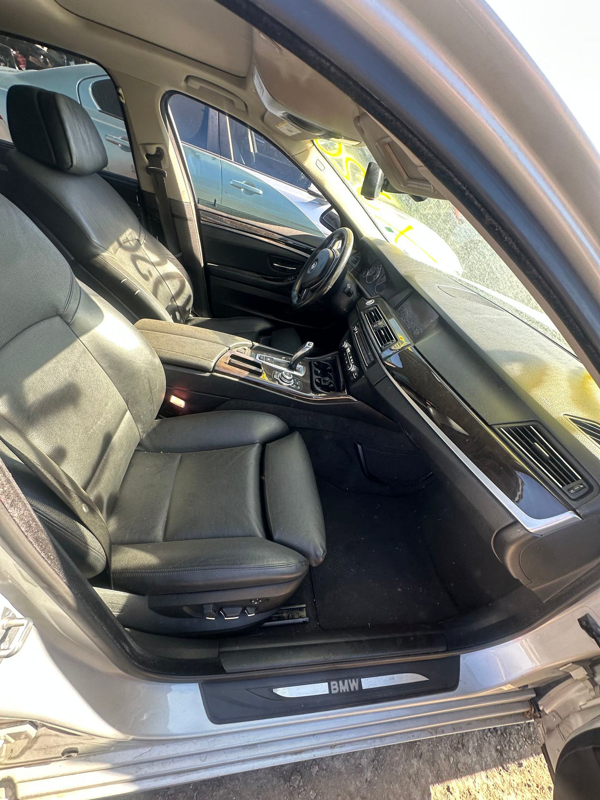 CA_VEHICLE_MEDIA:13203598400:3301640472