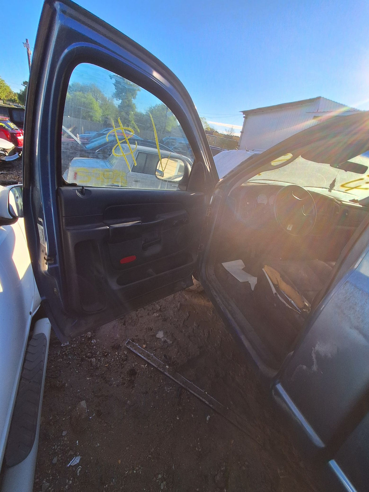 CA_VEHICLE_MEDIA:13203598407:3298644971