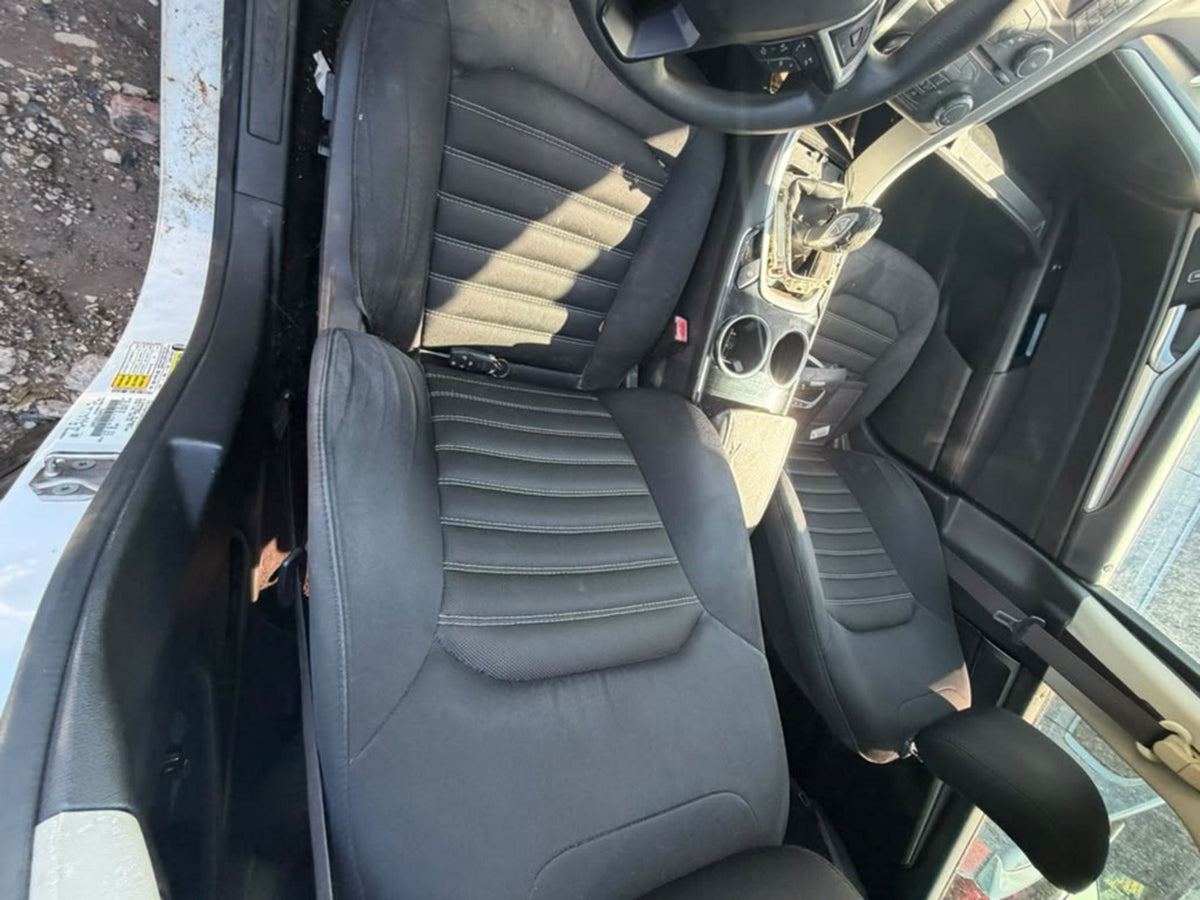 CA_VEHICLE_MEDIA:13203598430:3300656353