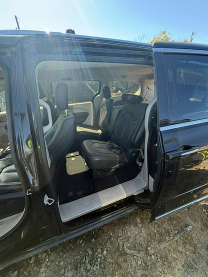 CA_VEHICLE_MEDIA:13203598430:3300656565