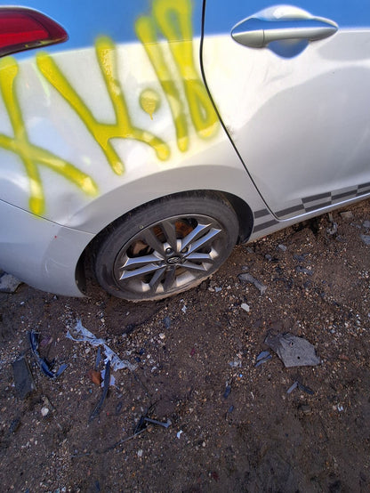 CA_VEHICLE_MEDIA:13203598436:3298517657