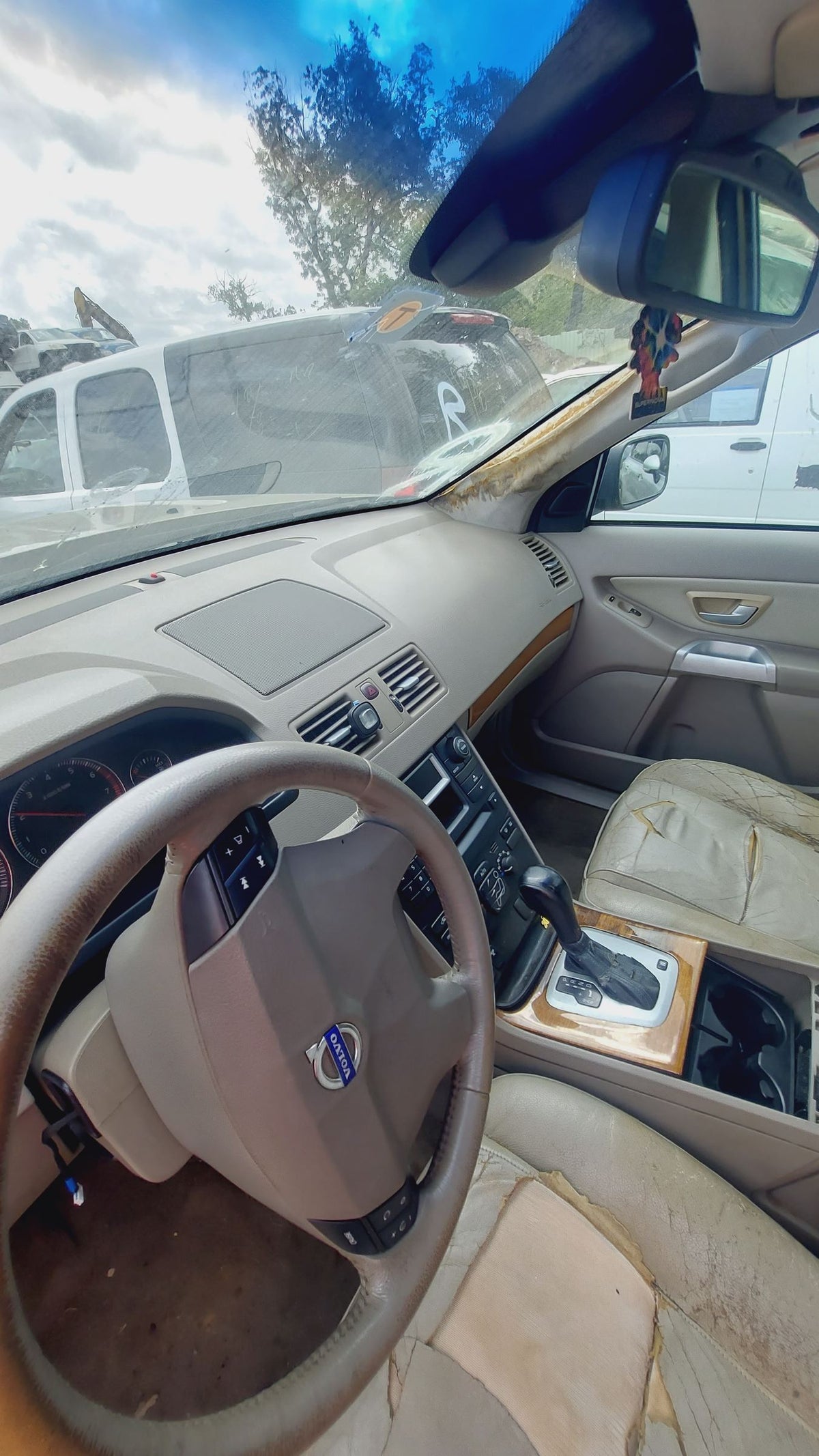 CA_VEHICLE_MEDIA:13262445498:3311395761