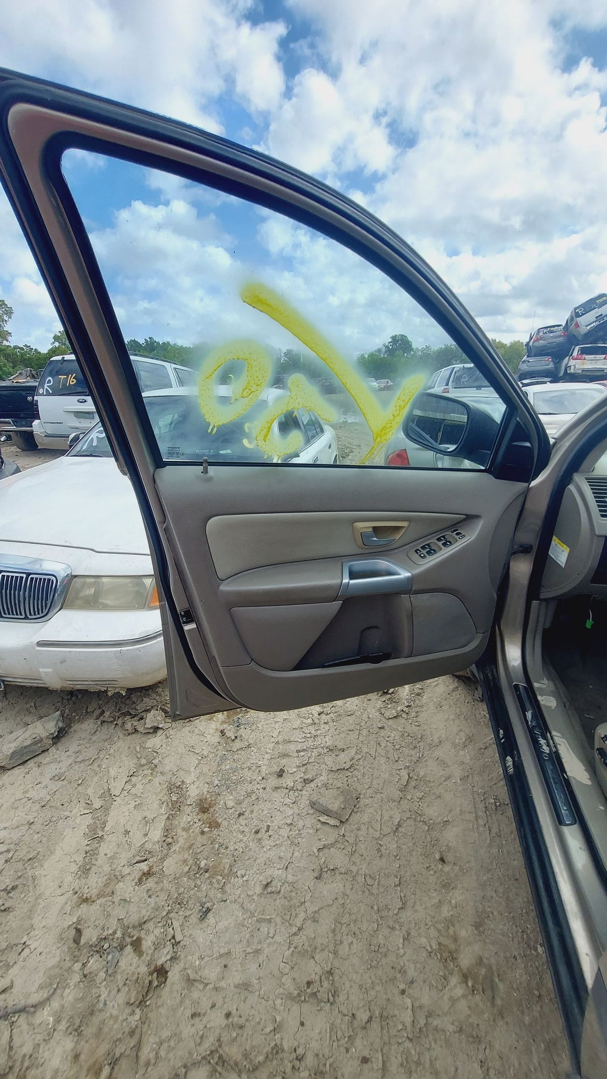 CA_VEHICLE_MEDIA:13262445498:3311396027